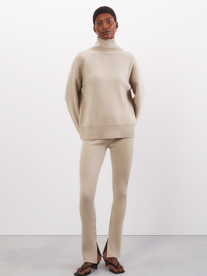Soft Goat Women Boyfriend Turtleneck