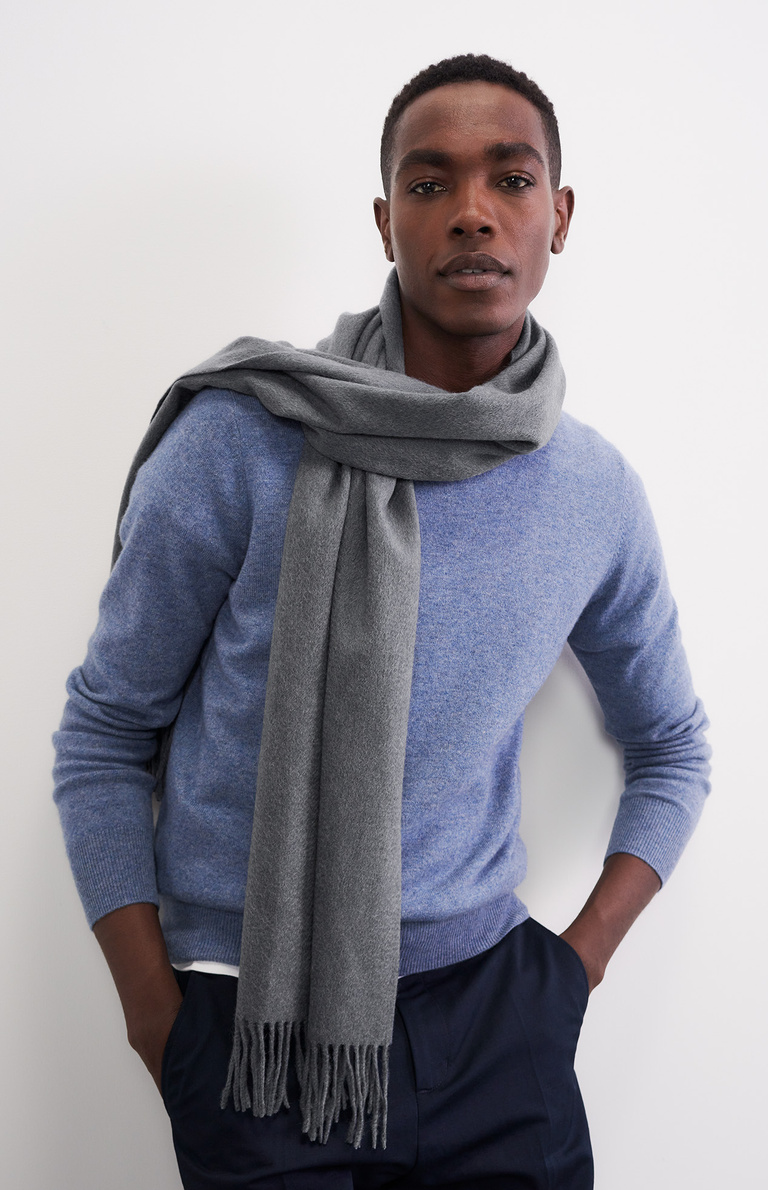 Scarves in 100 cashmere from Soft Goat. Soft Goat
