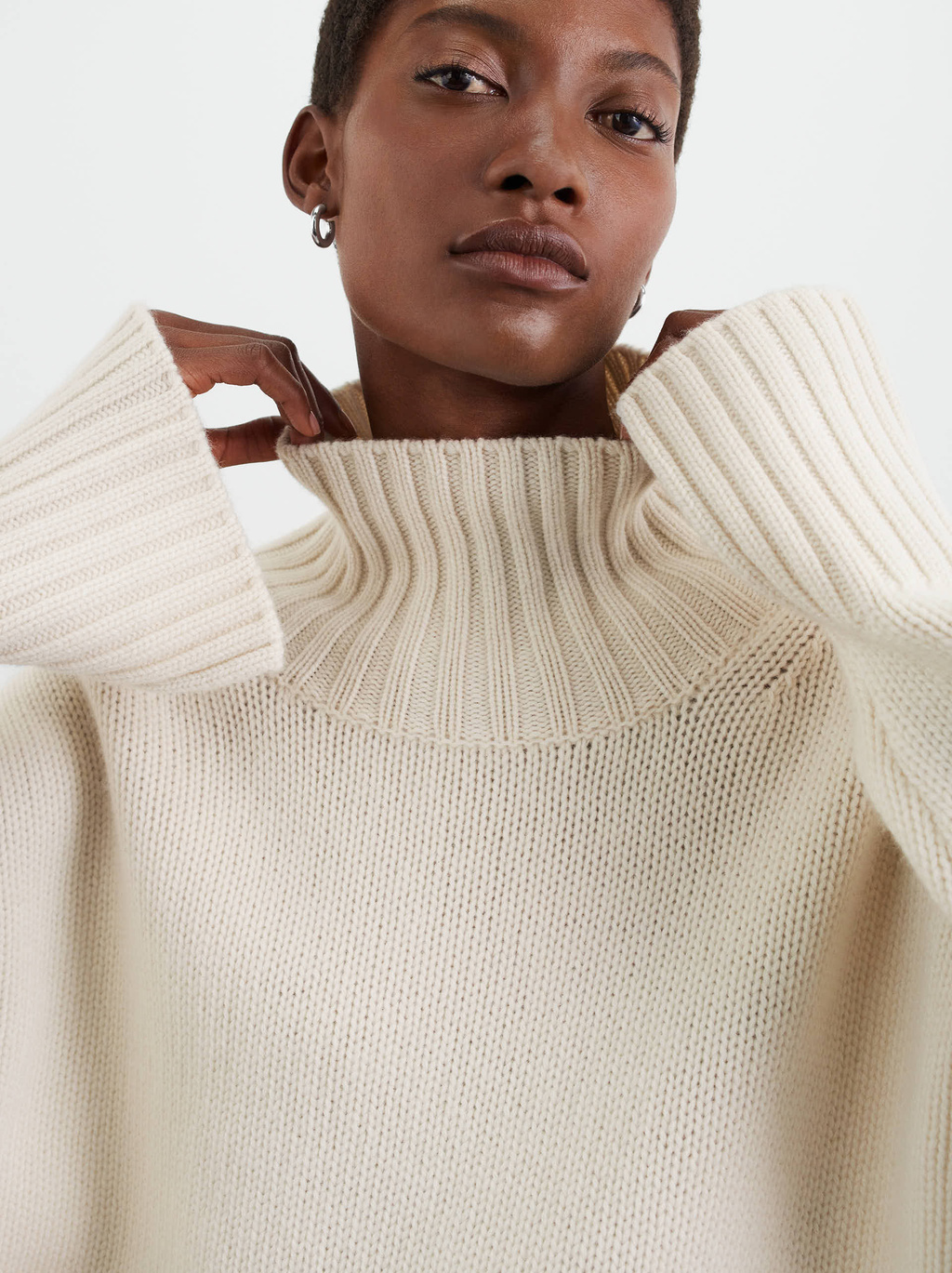 Girlfriend Turtleneck Turtlenecks Feather White Soft Goat