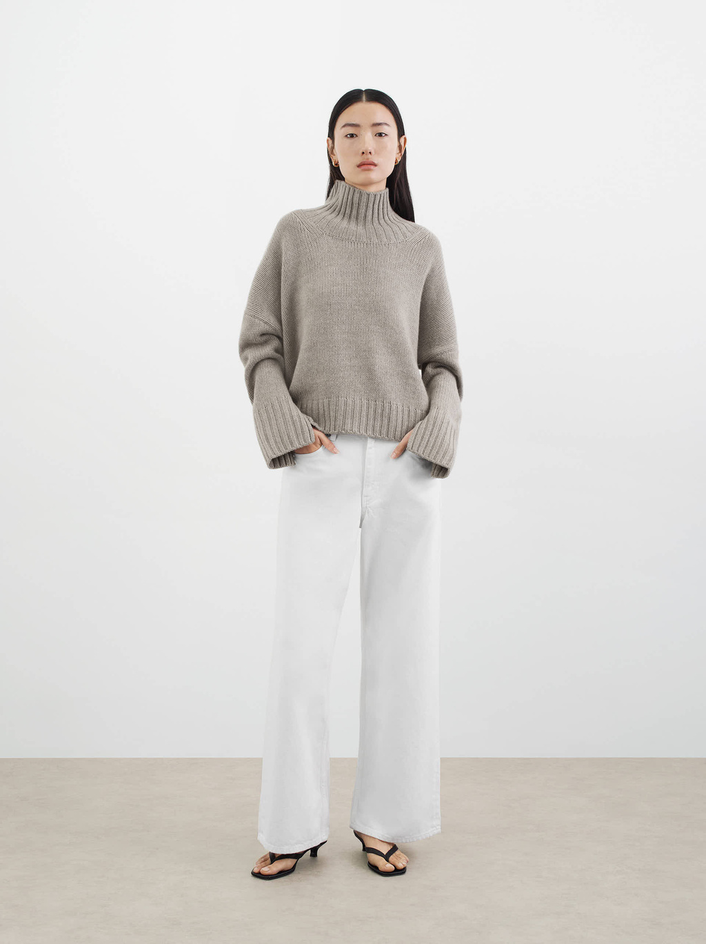 Girlfriend Turtleneck Turtlenecks Greige Soft Goat