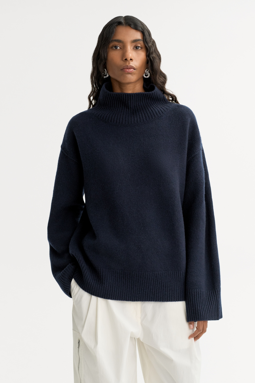 Boyfriend Turtleneck - Turtlenecks - Chalk | Soft Goat