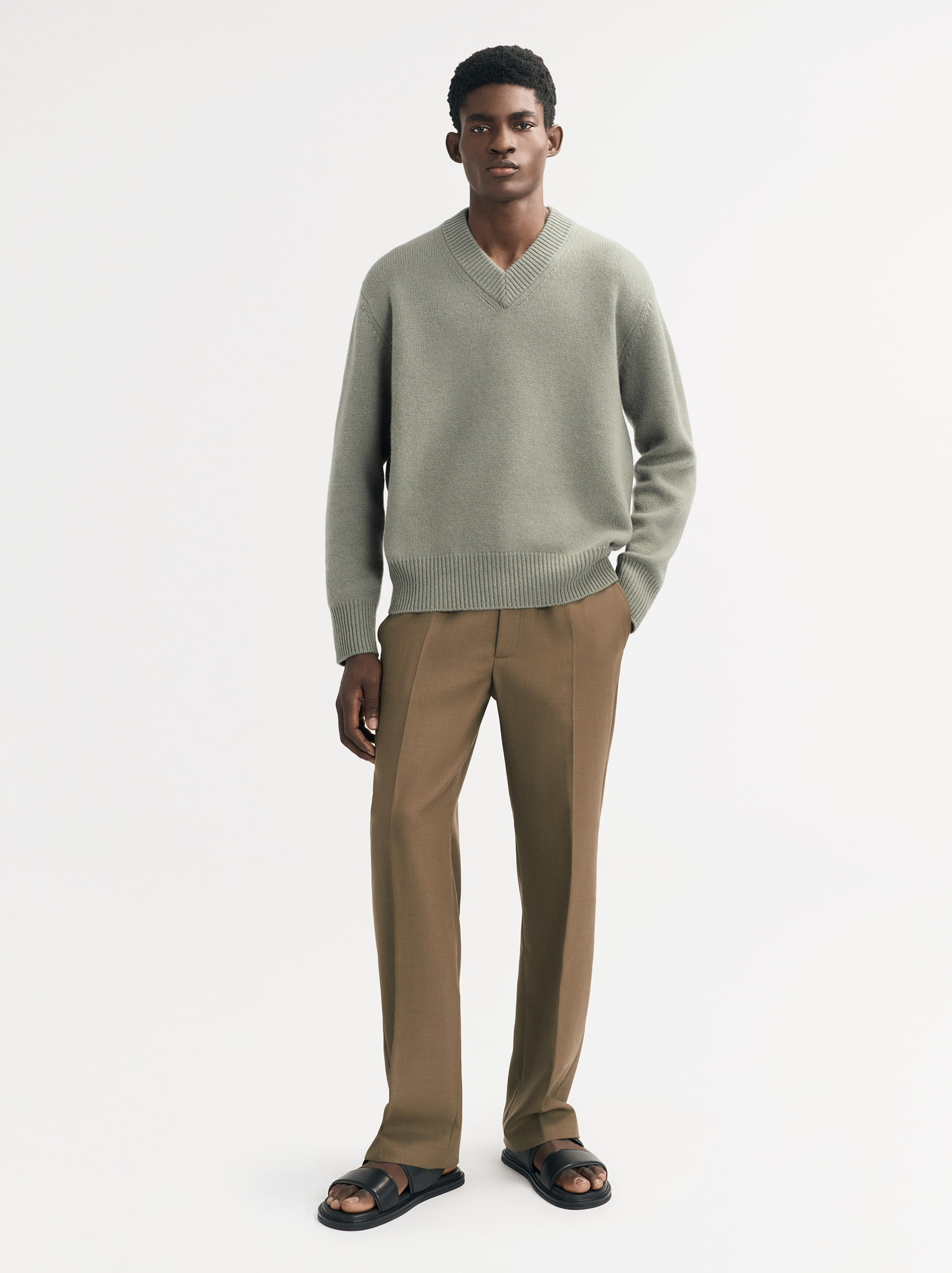 Men's V-neck 3
