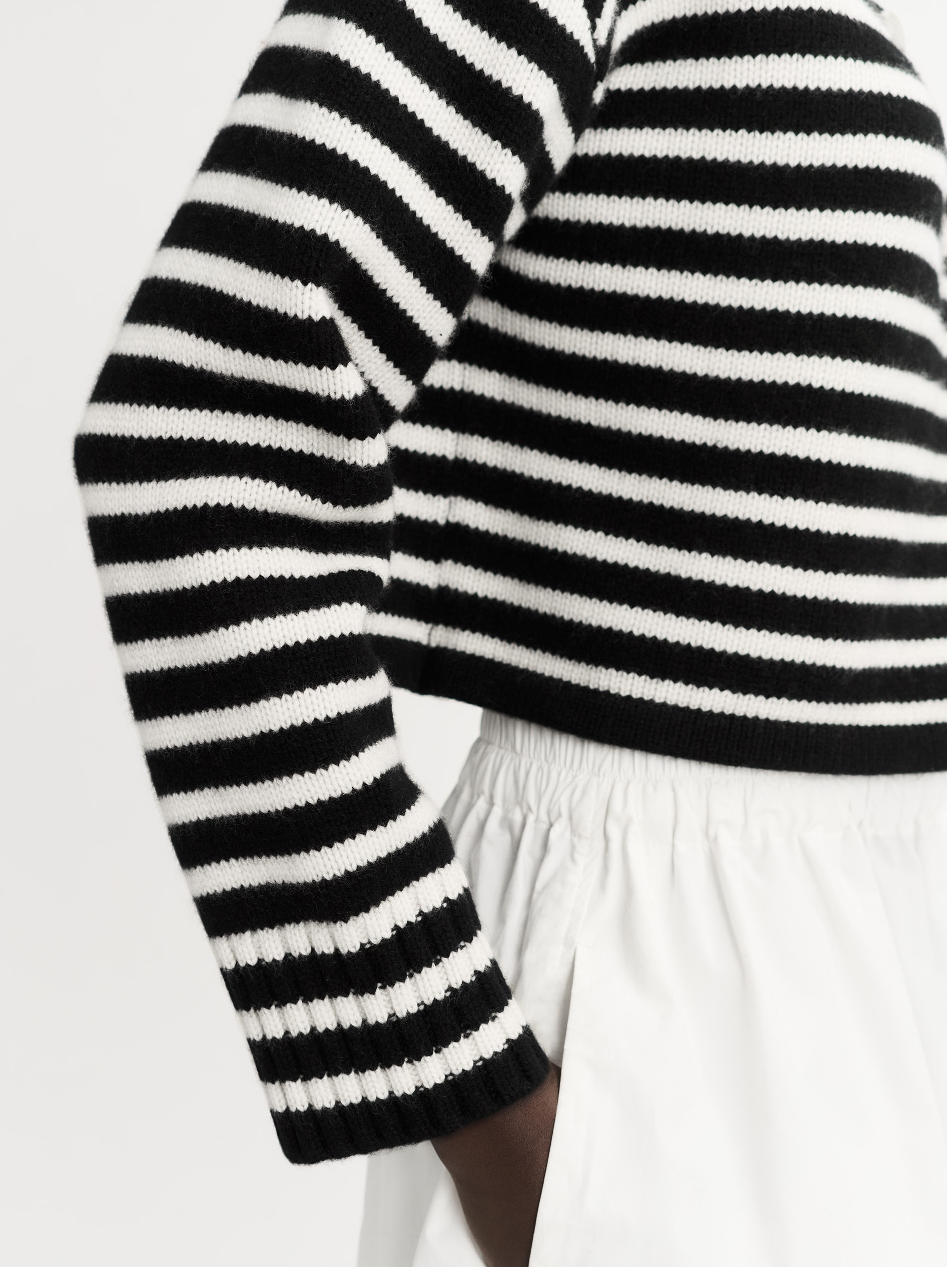 Short Cardigan 4