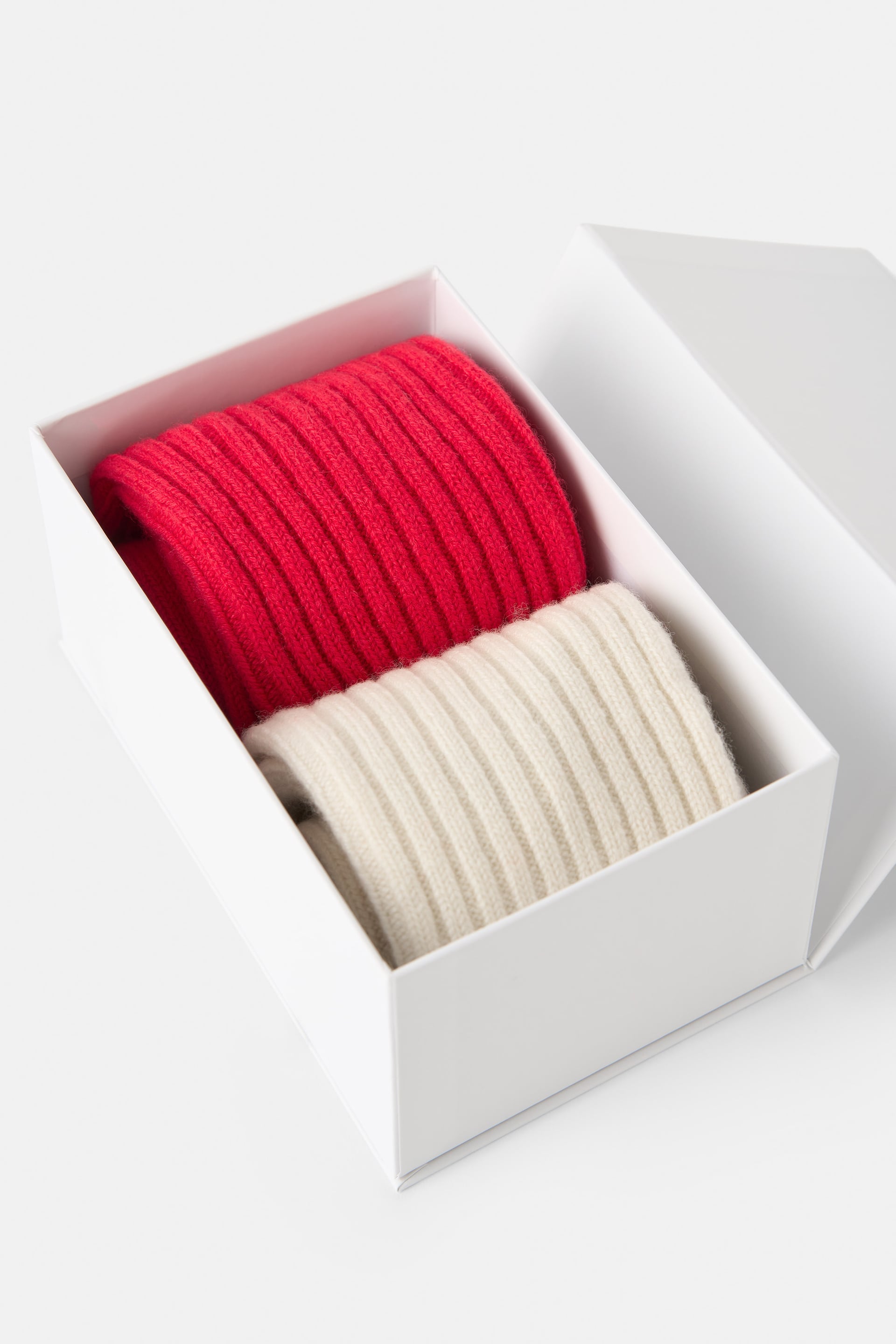 Cashmere socks 4