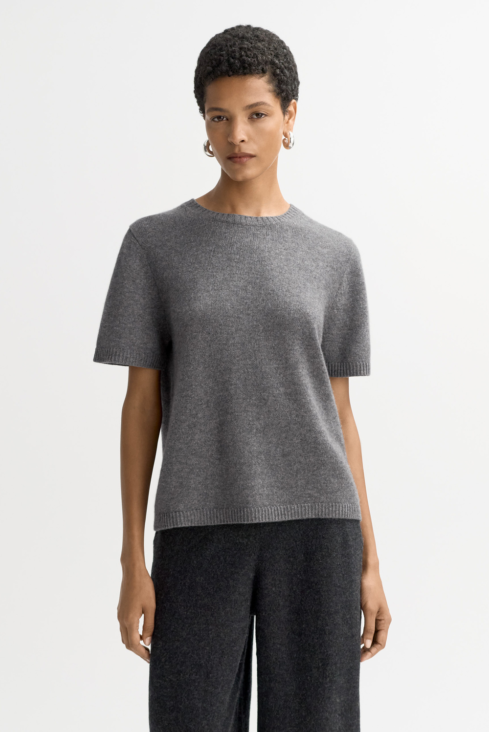 トップス antwort RELAXED SMOOTH LS TEE - GREY トップス antwort RELAXED SMOOTH LS TEE - GREY カットアウト