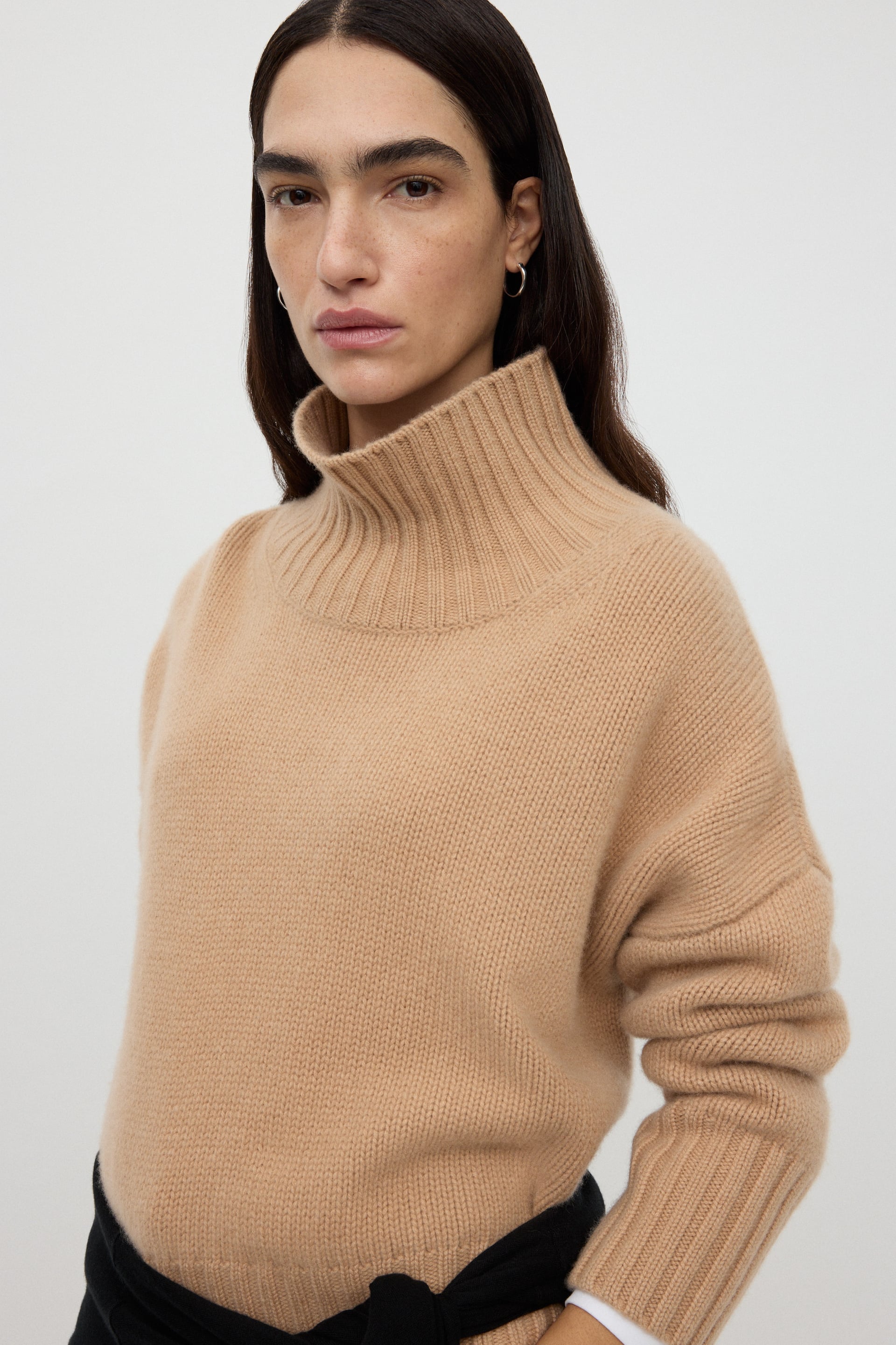 Girlfriend turtleneck 4