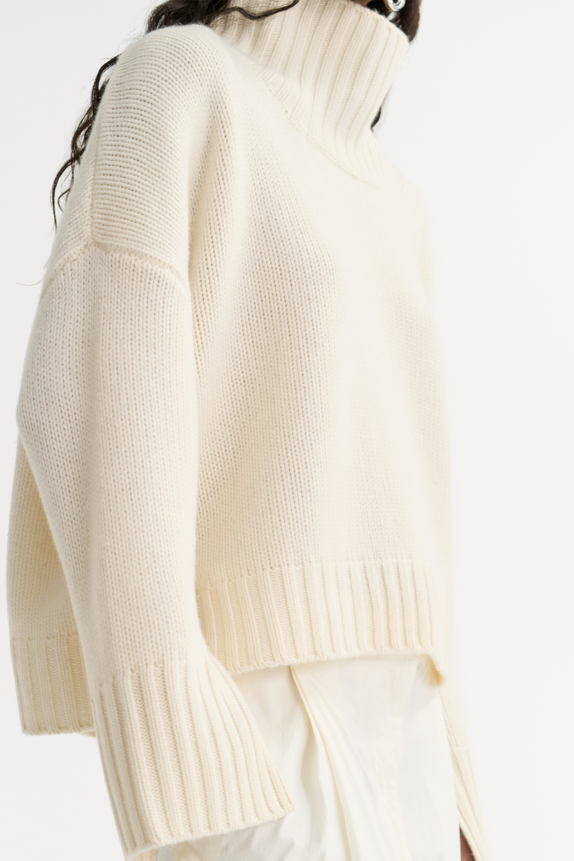 Girlfriend turtleneck 4