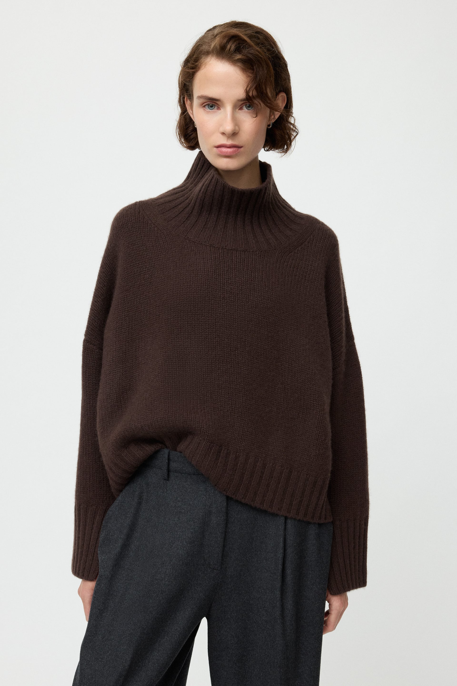 Girlfriend turtleneck 2