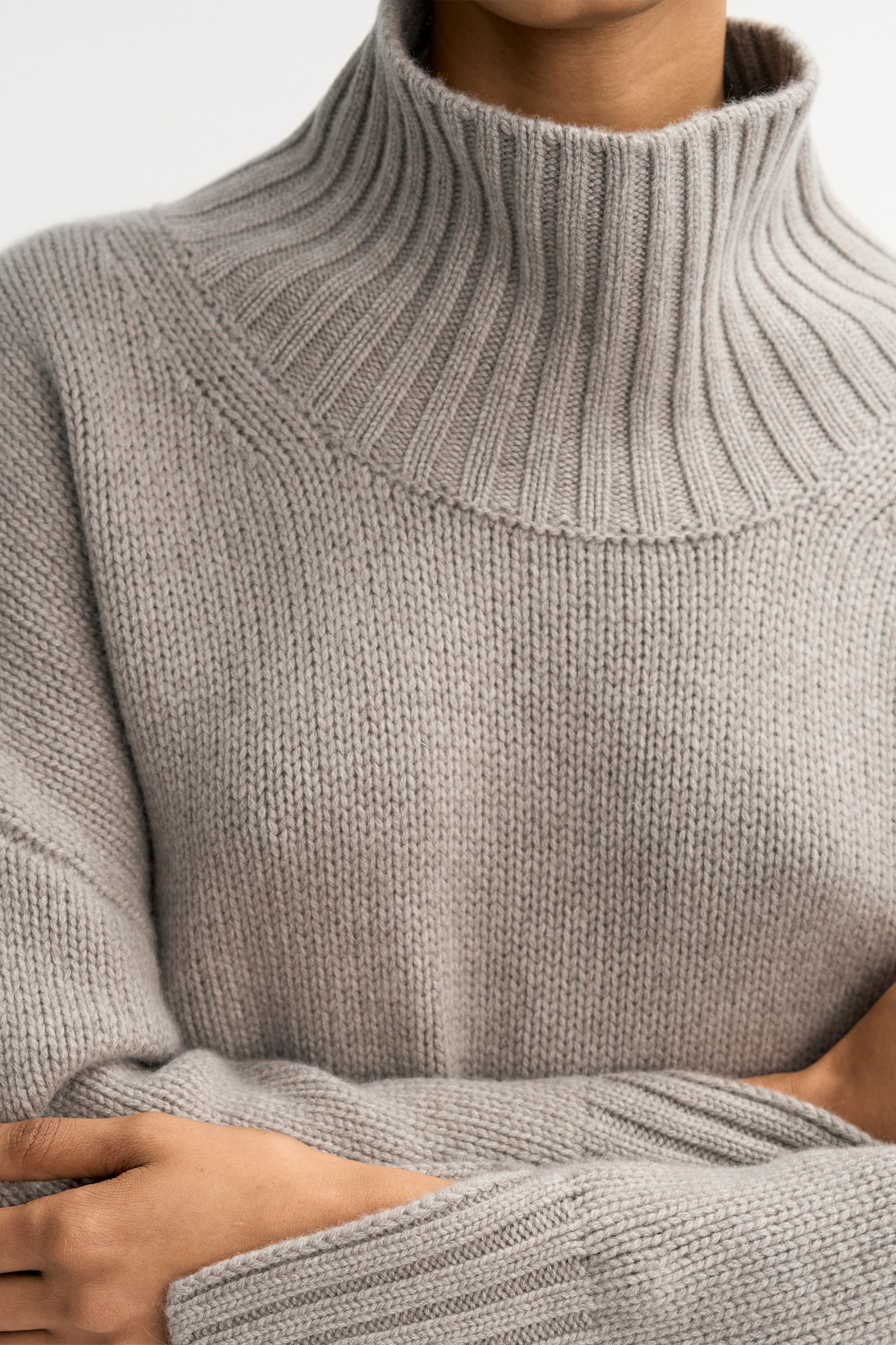 Girlfriend turtleneck 4