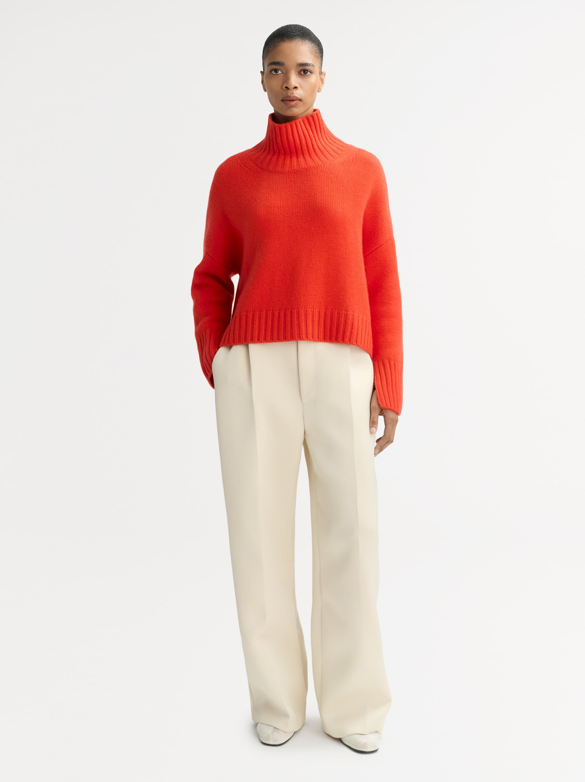 Girlfriend turtleneck 0