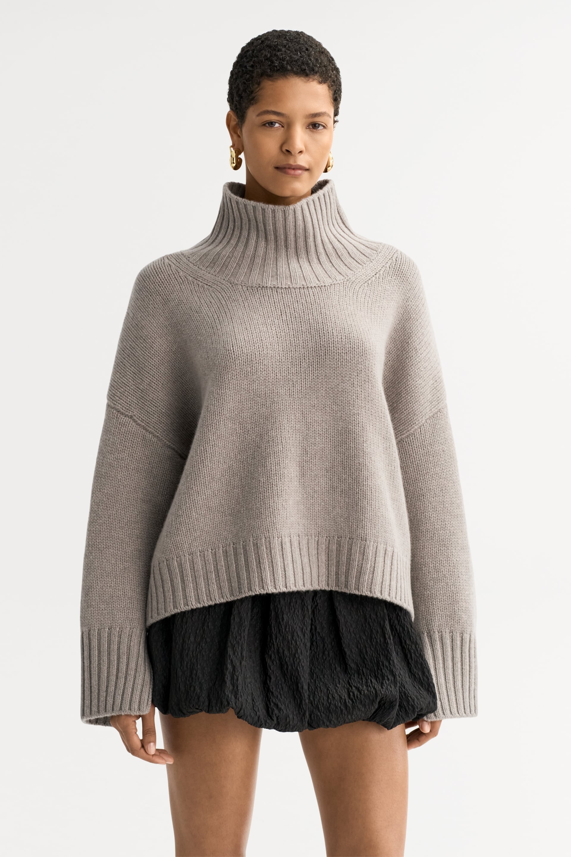 Girlfriend turtleneck 2