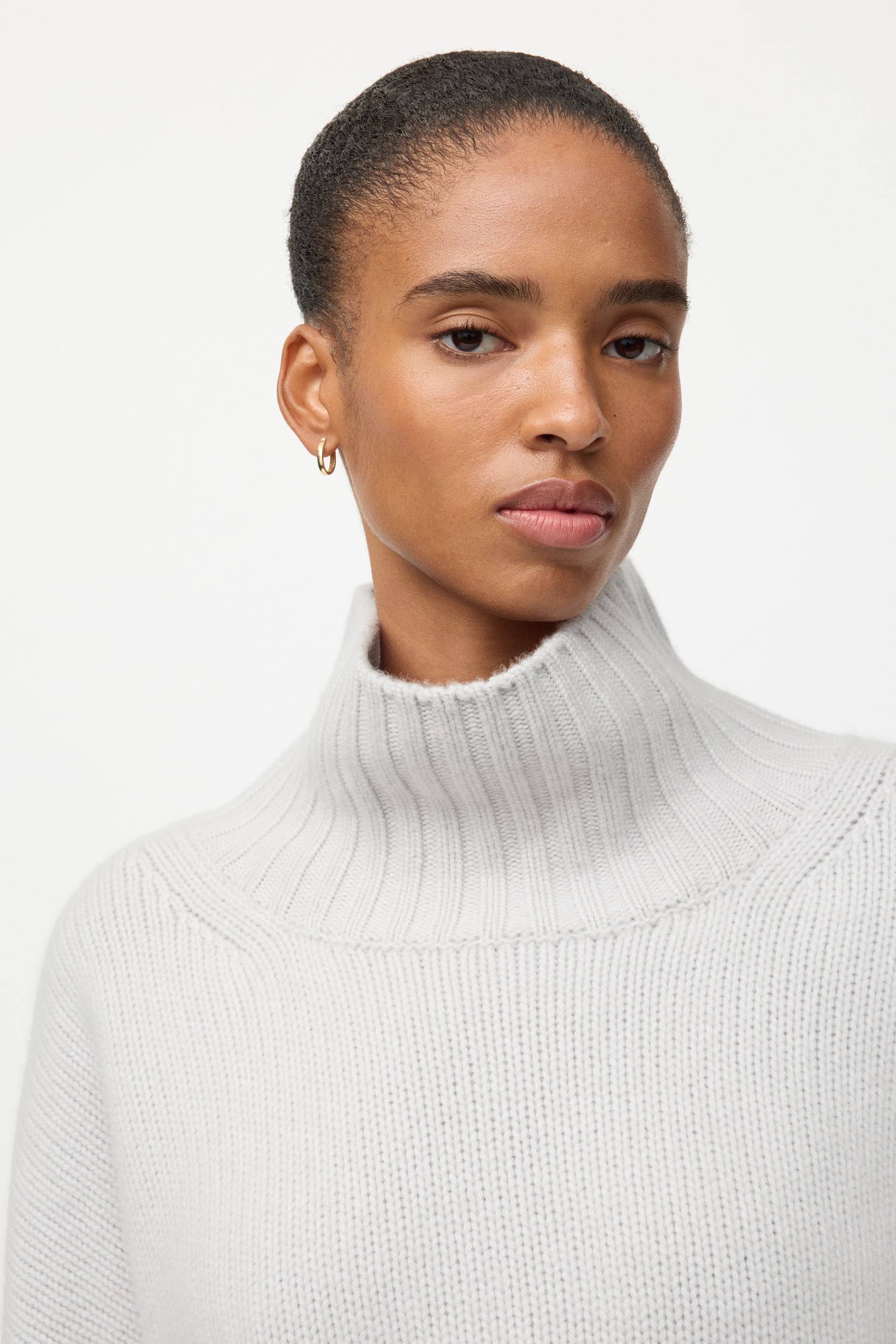 Girlfriend turtleneck 4