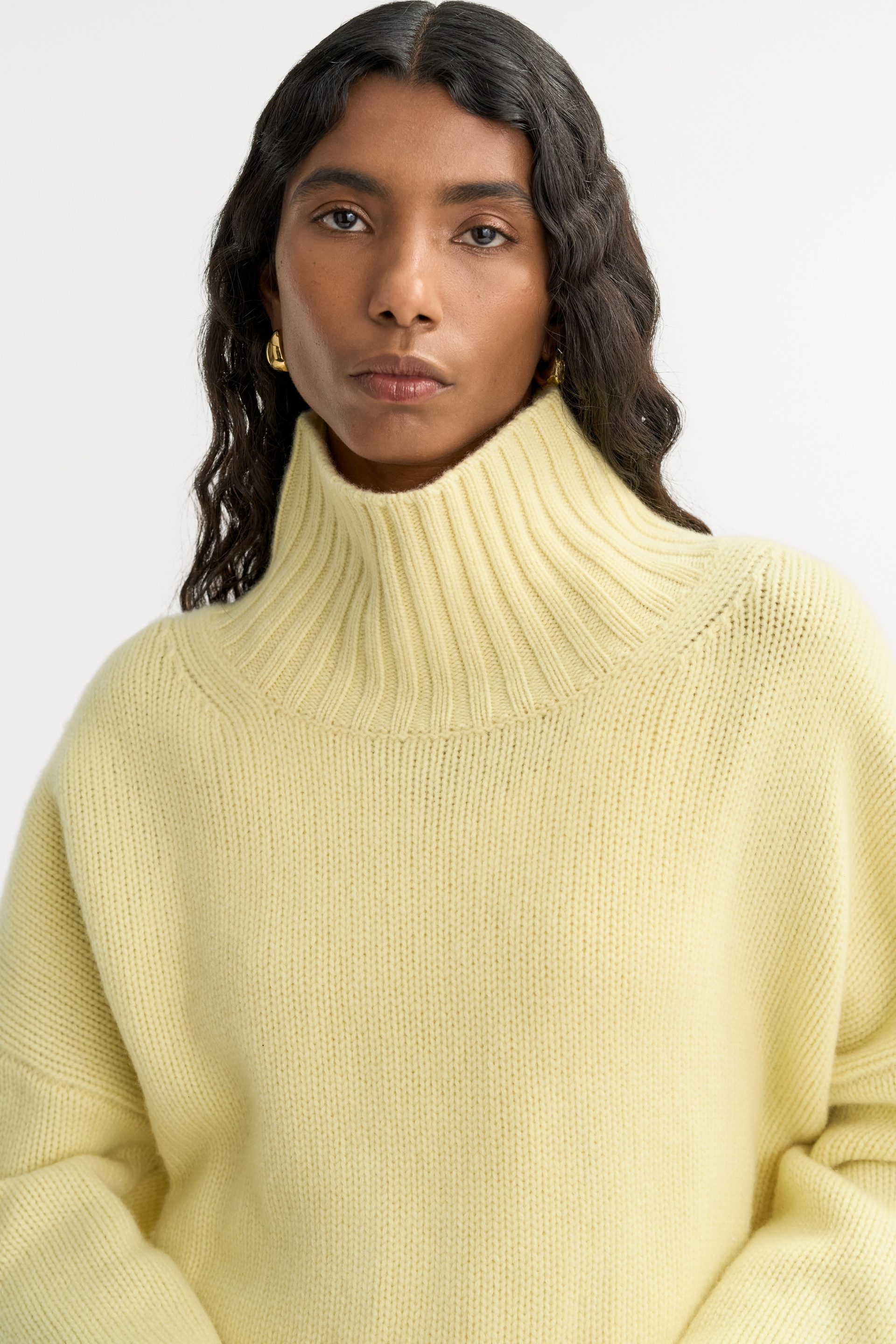 Girlfriend turtleneck 4