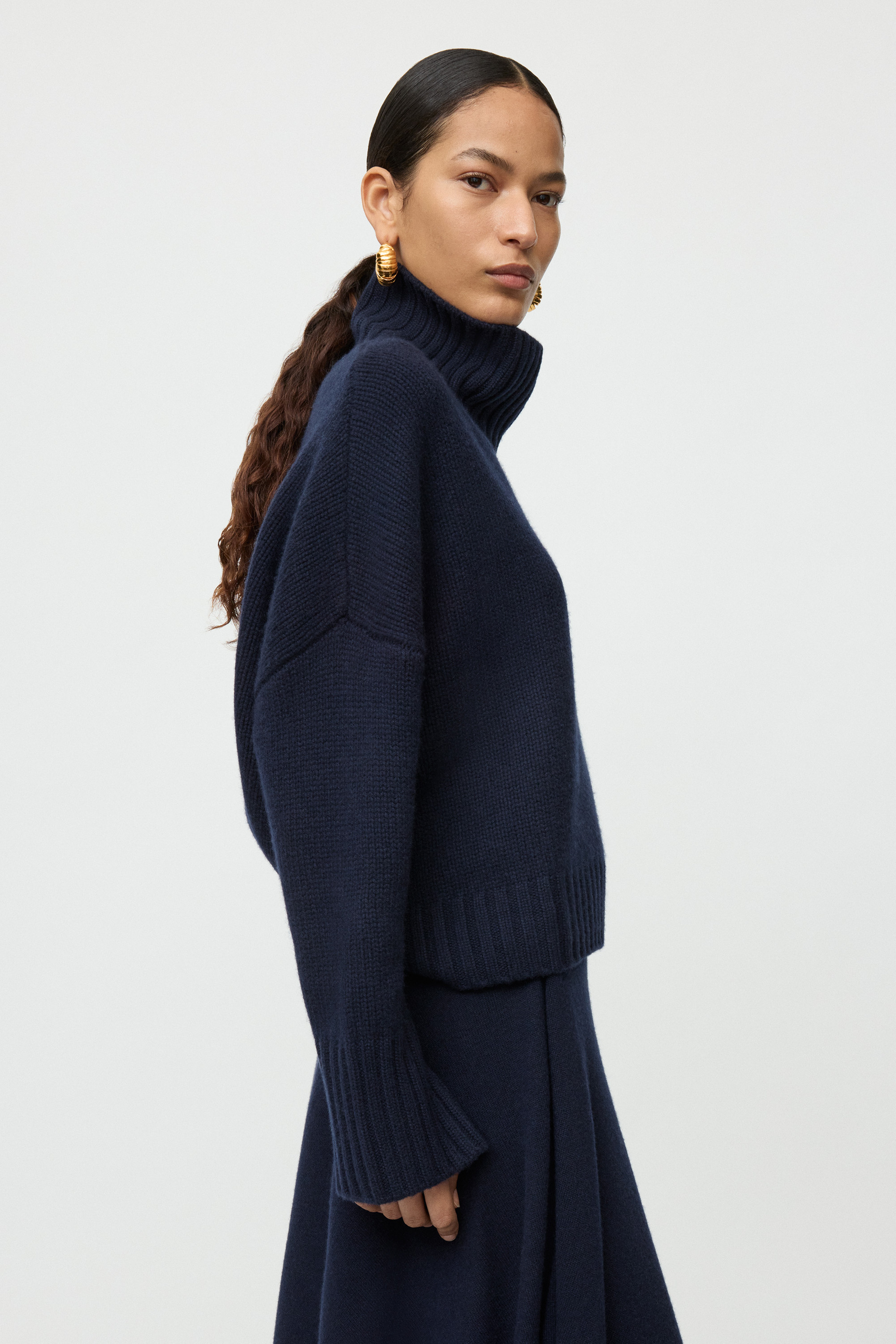 Girlfriend turtleneck 2