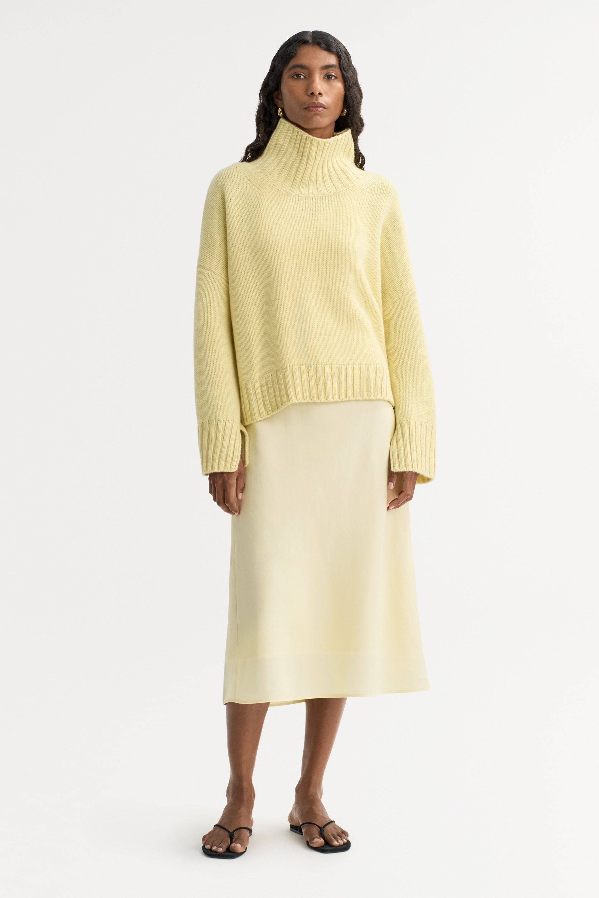 Girlfriend turtleneck 0