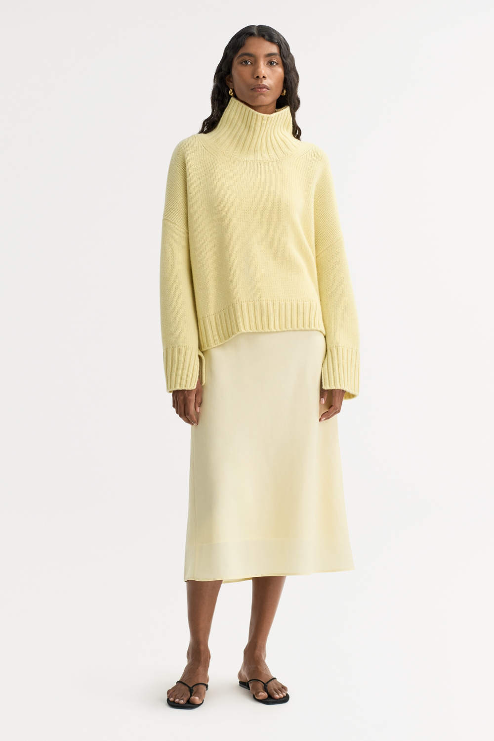 Brushed Short Sleeve Turtleneck - Shortsleeves - Dahlia | Soft Goat