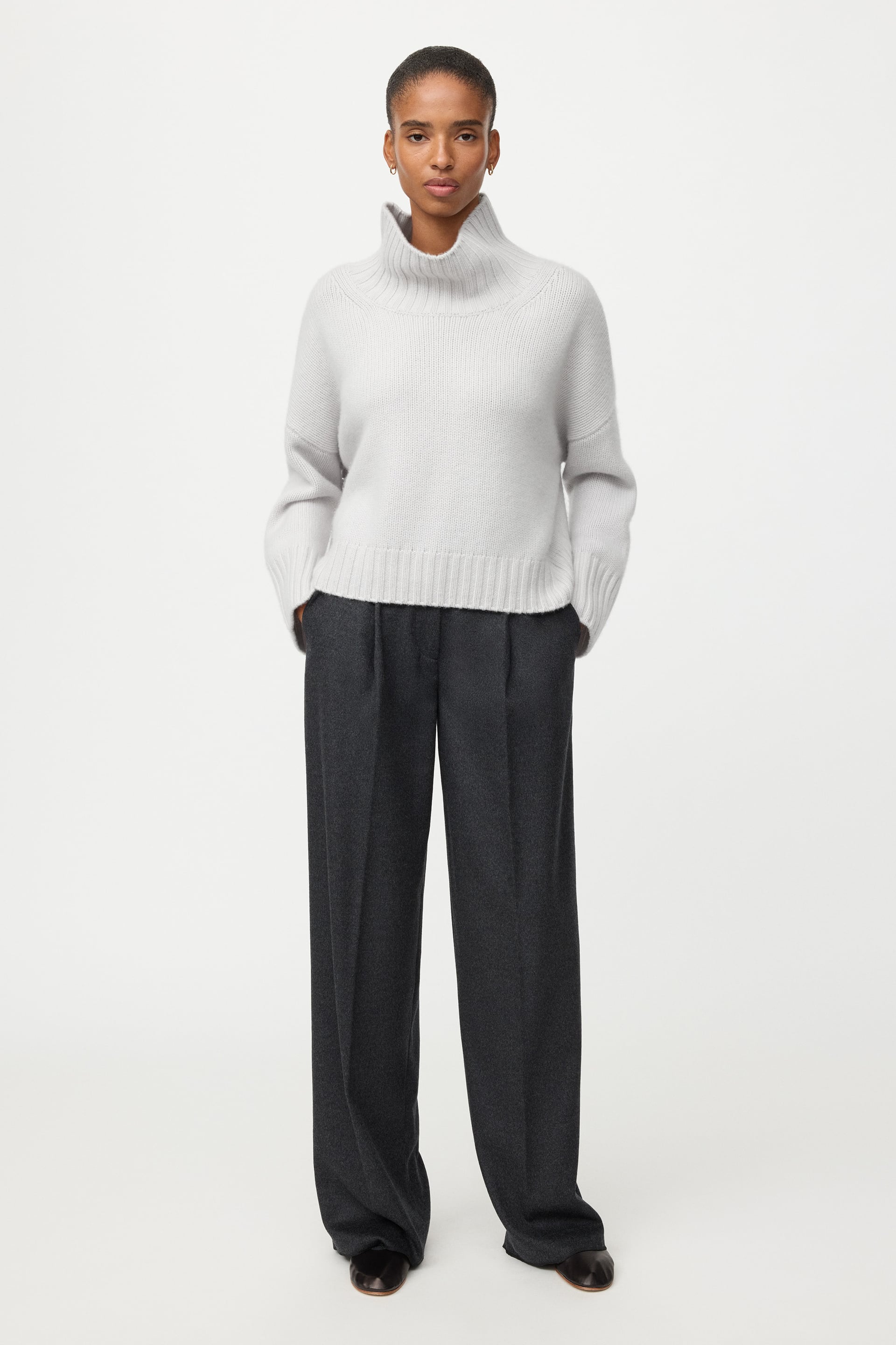 Girlfriend turtleneck 0