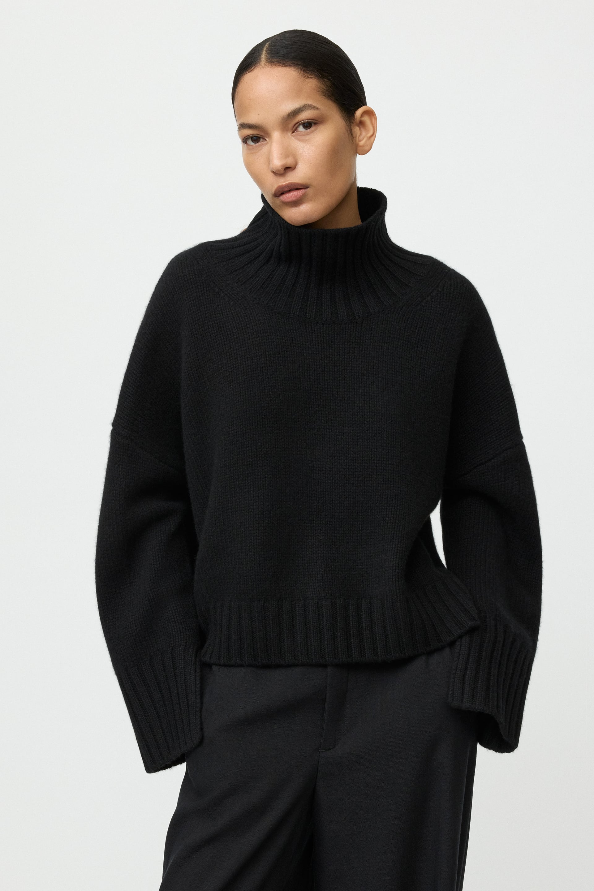 Girlfriend turtleneck 2