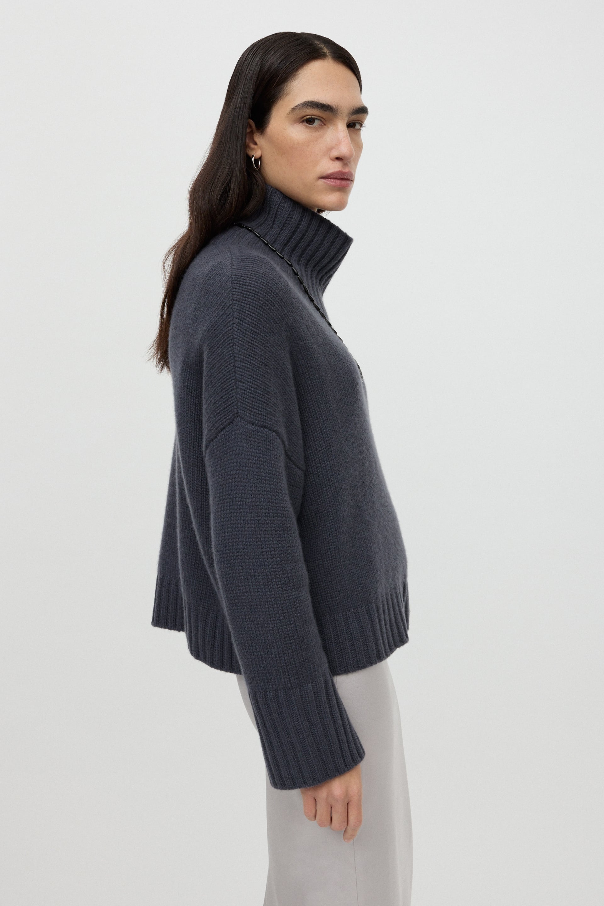 Girlfriend turtleneck 3
