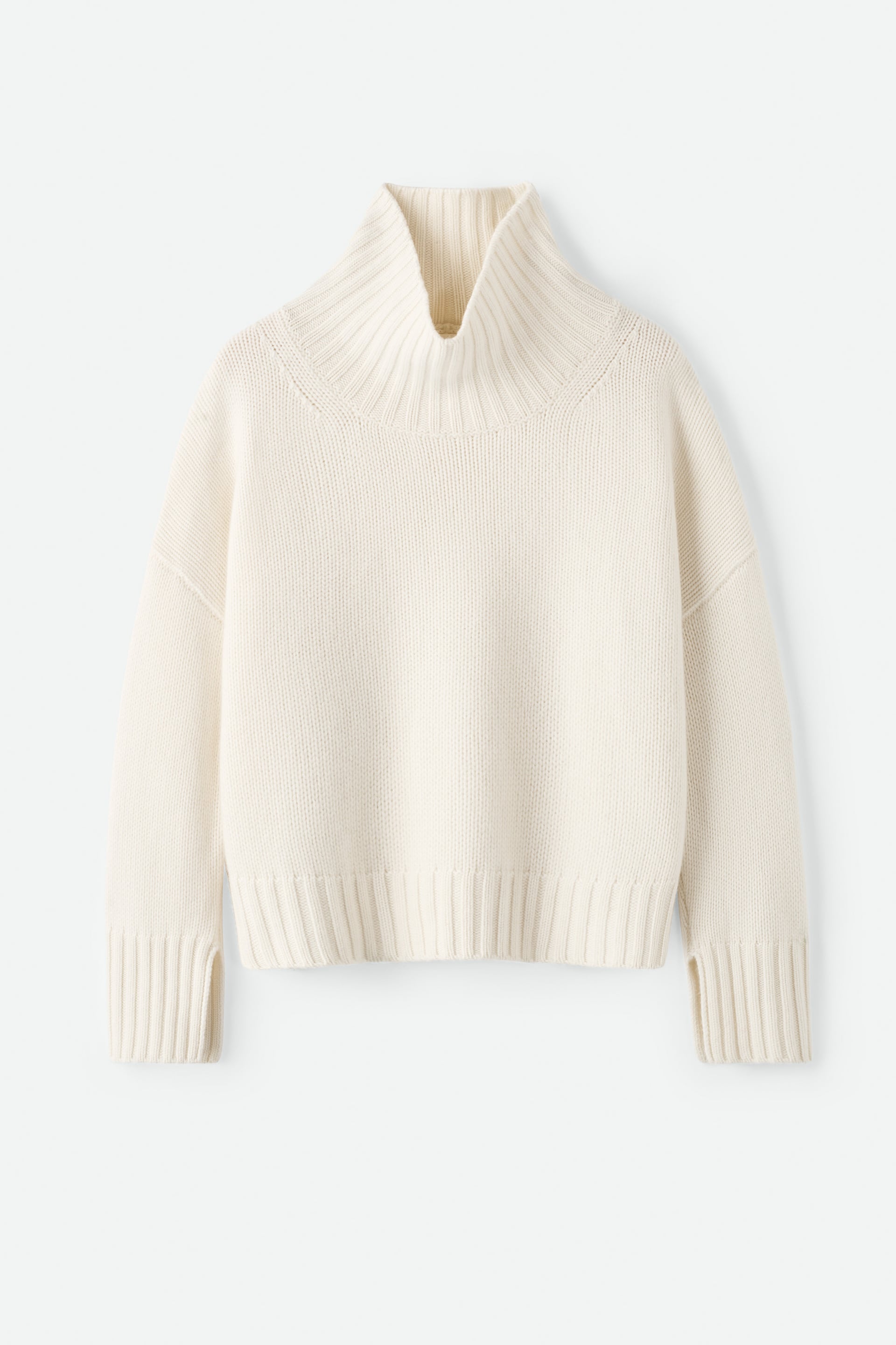 Girlfriend turtleneck Feather White 1