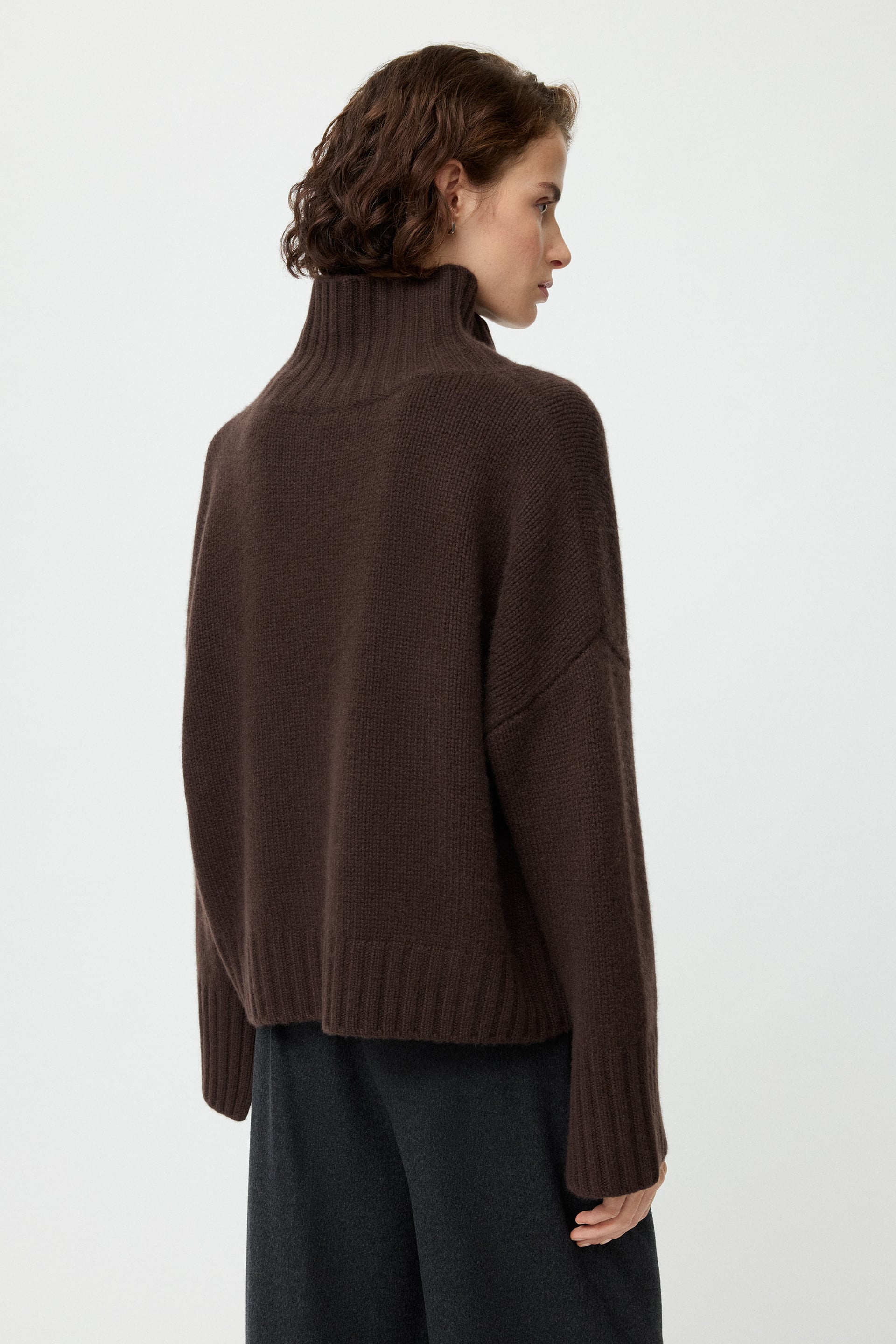 Girlfriend turtleneck 3