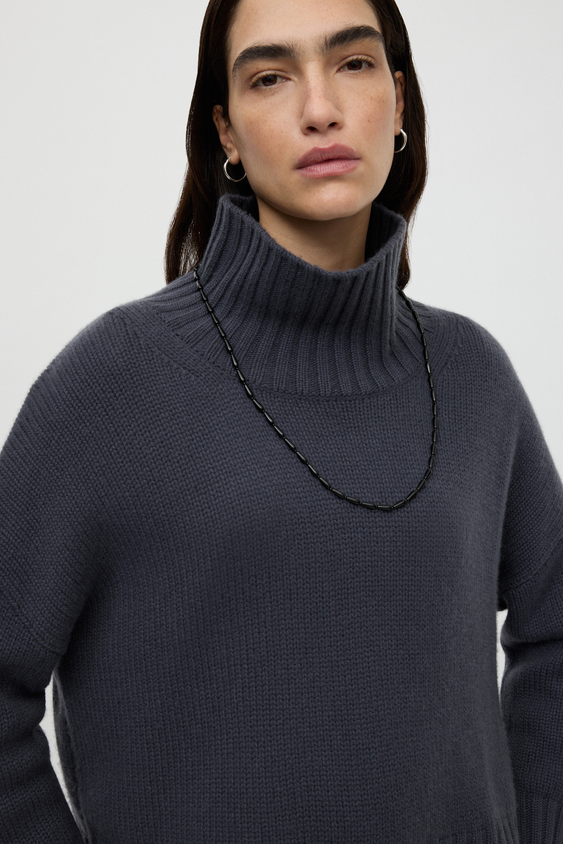 Girlfriend turtleneck 2
