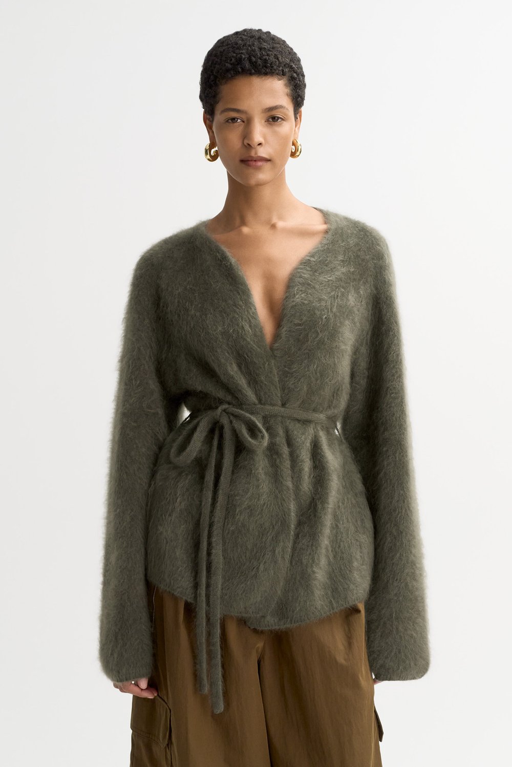 【TODAYFUL】 Brashed Vneck Cardigan 77457618b_b_18_500.jpg
