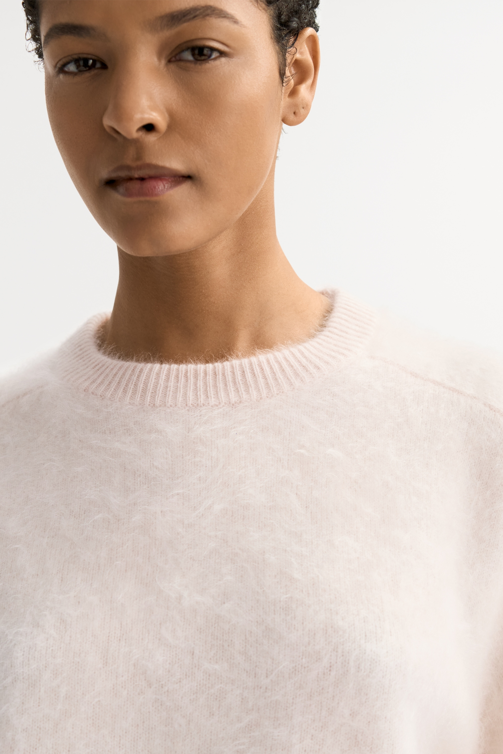Brushed crewneck 4