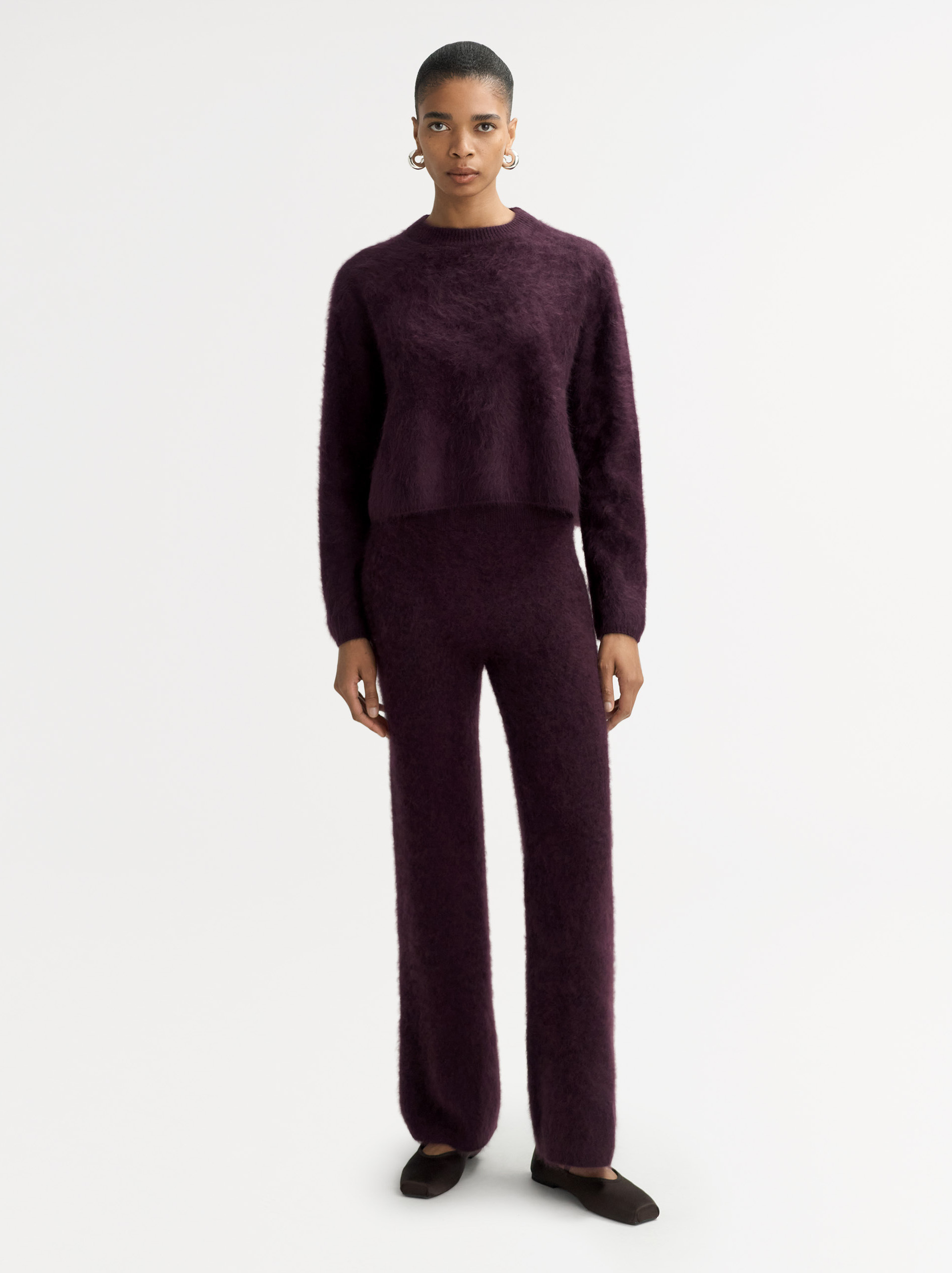 Brushed crewneck Midnight Plum 2