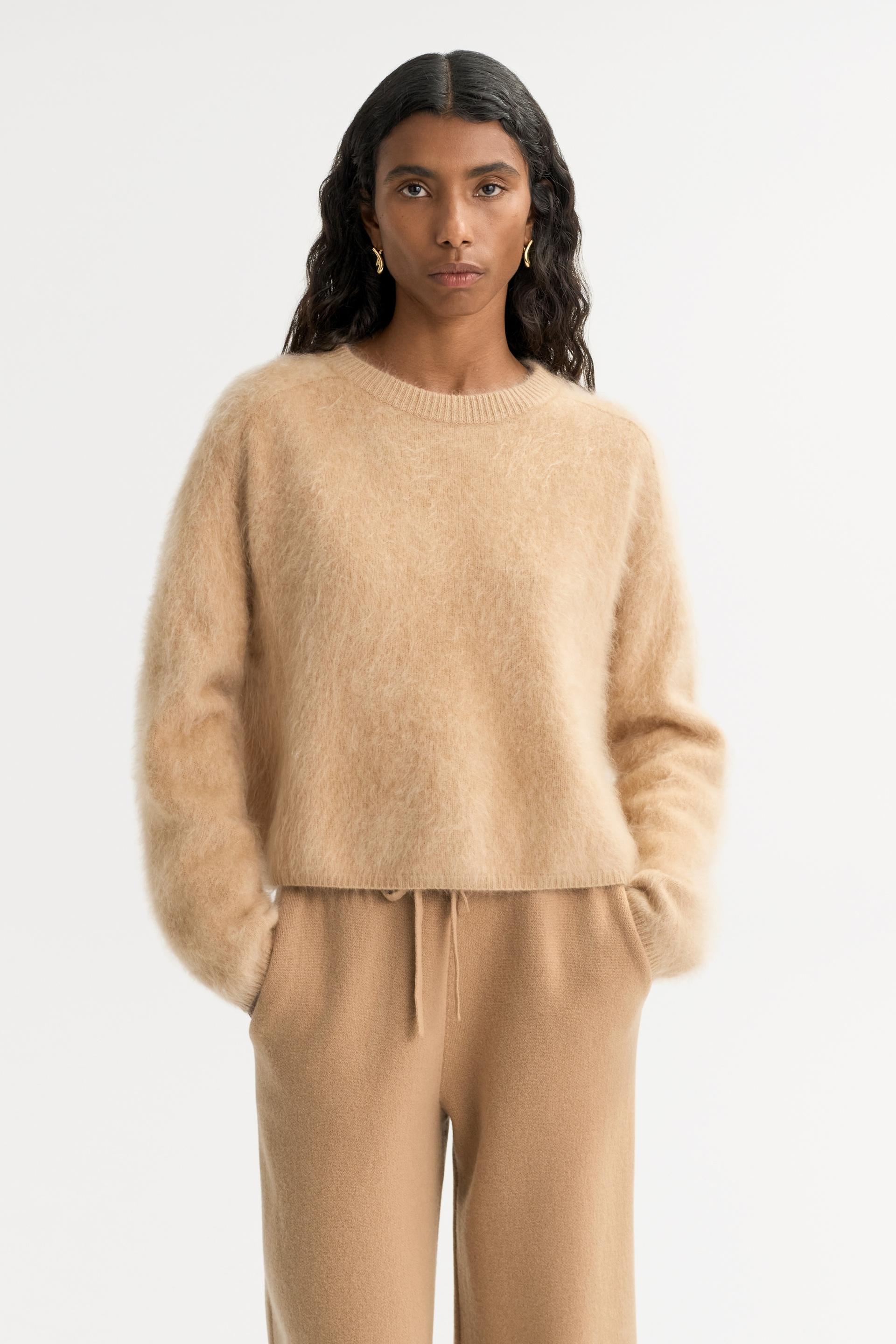 Brushed Crewneck 2
