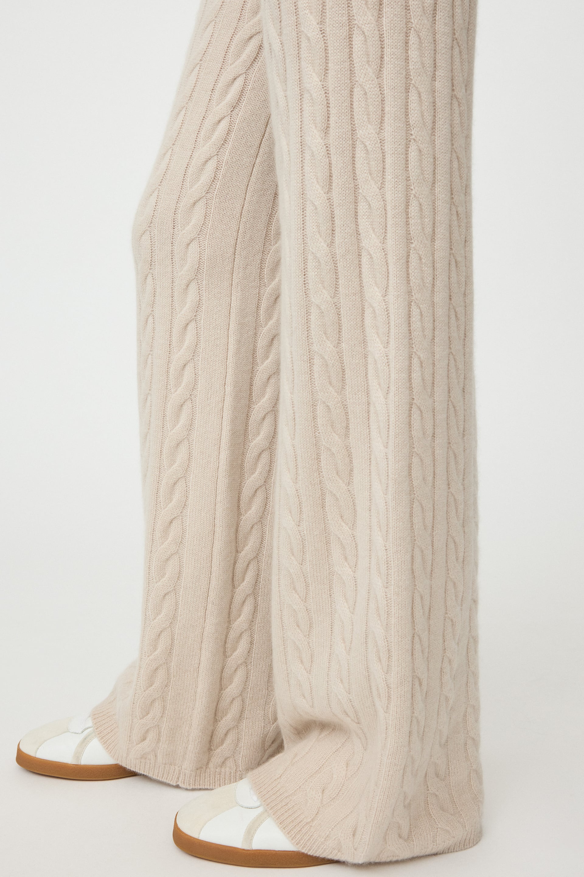 Cable knit pants 4