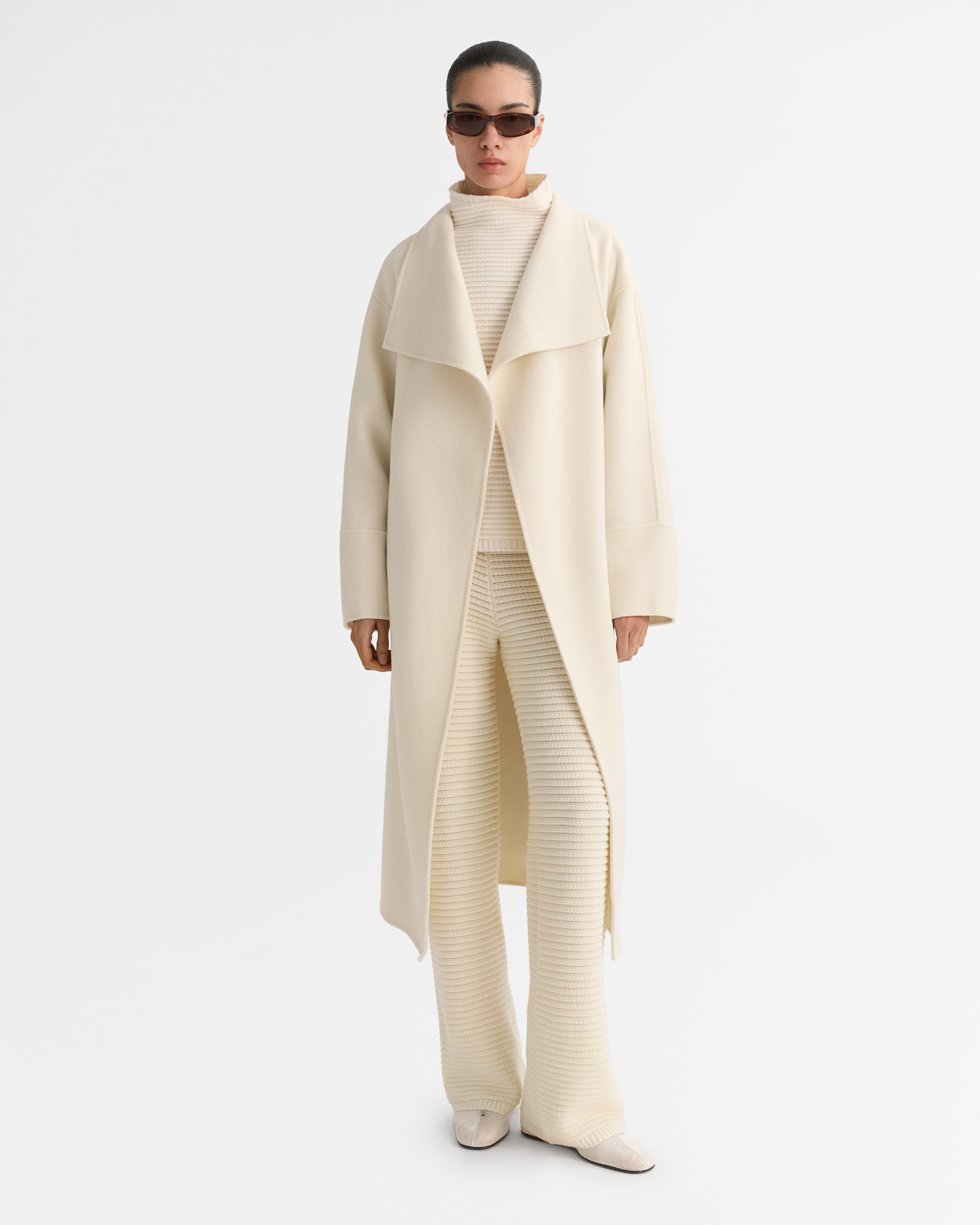 Long coat Feather White 2