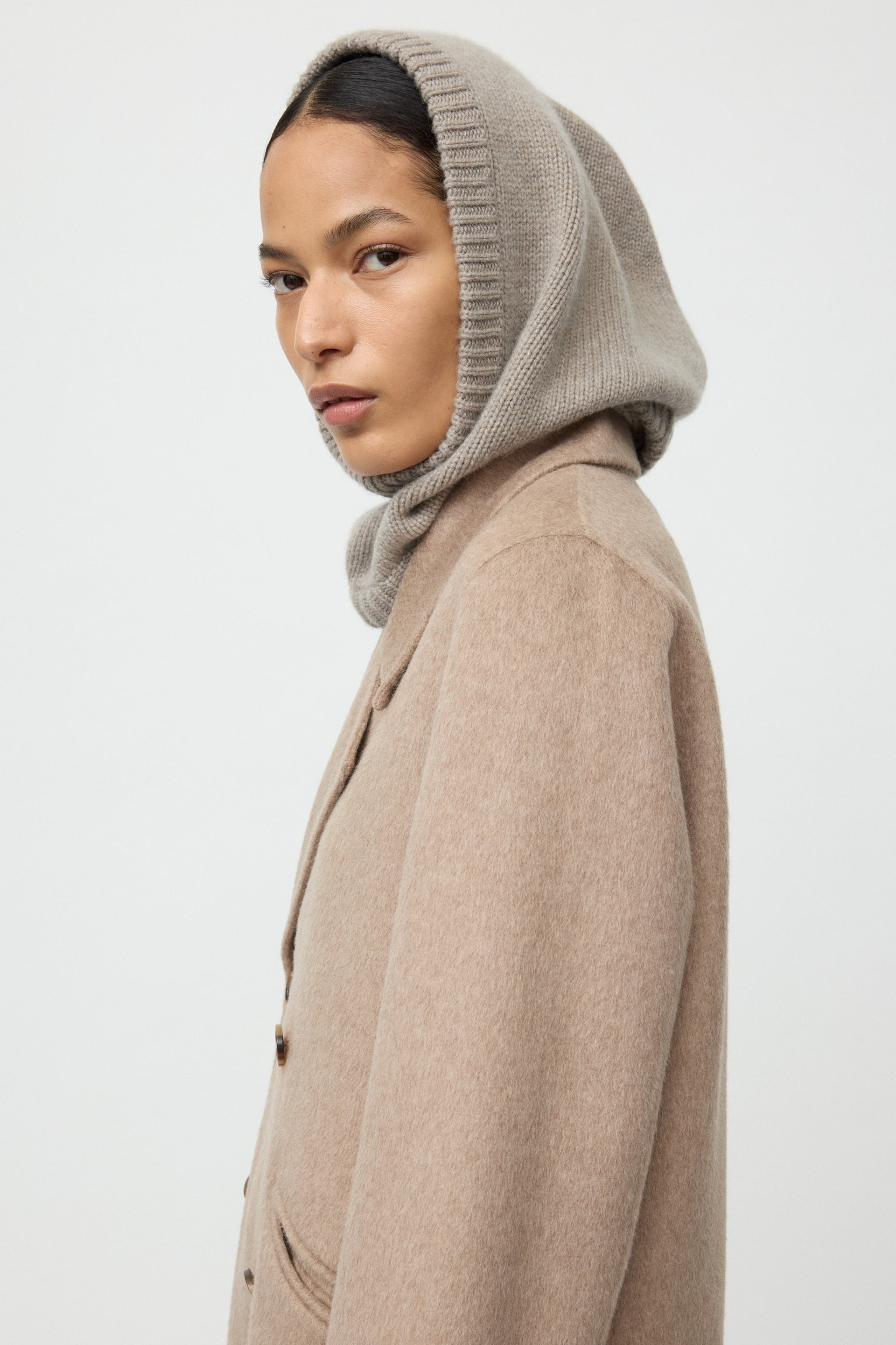 Balaclava Greige 2