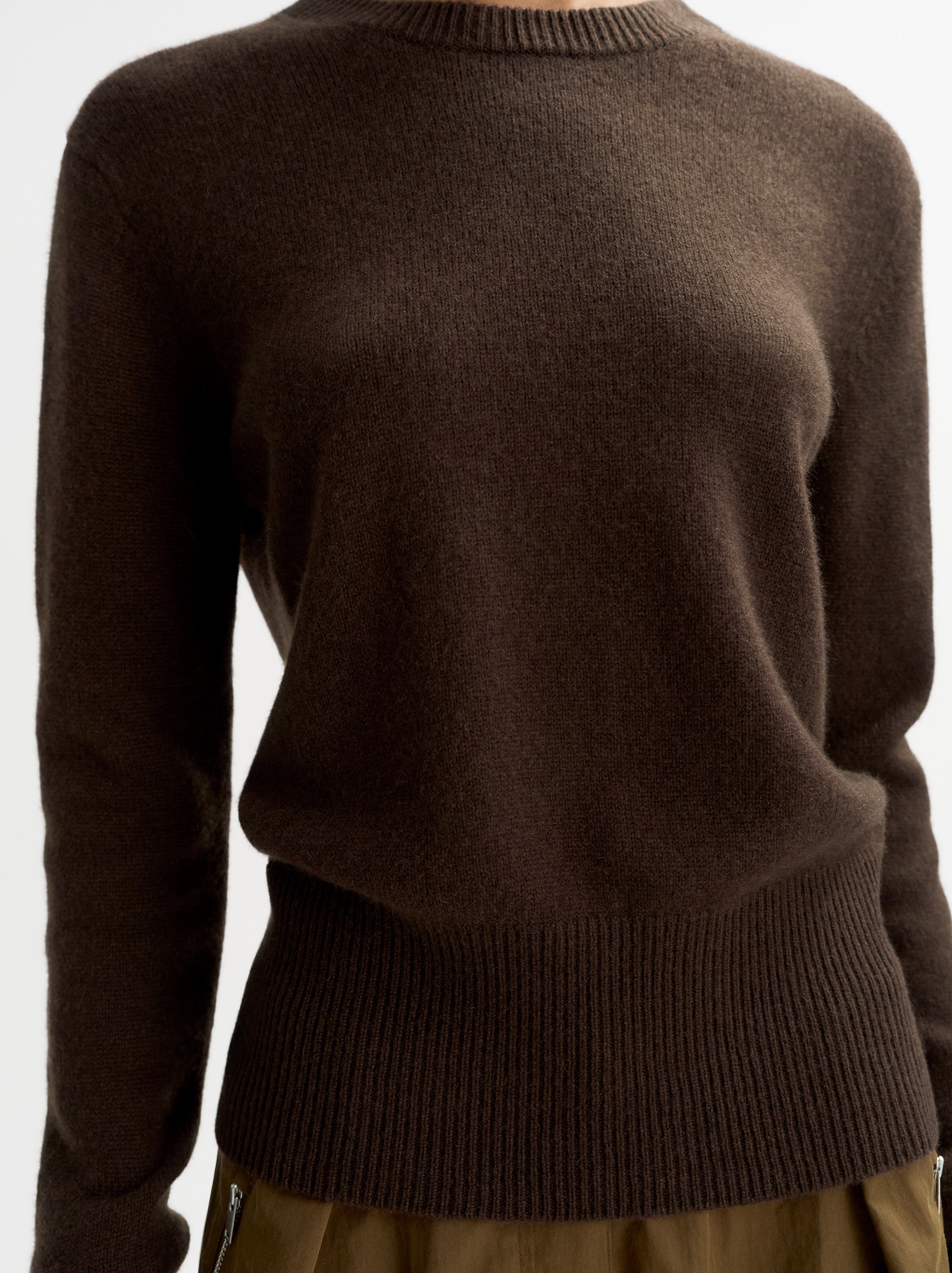 Classic crewneck 4