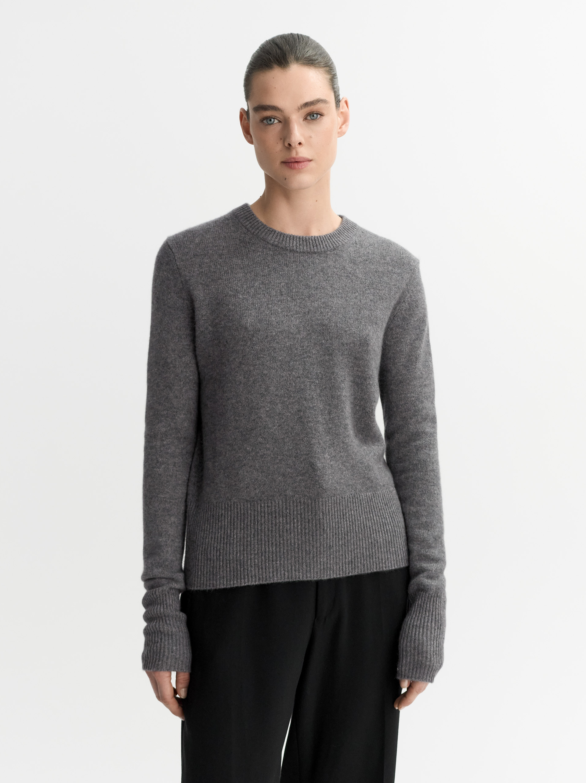 Classic crewneck 2