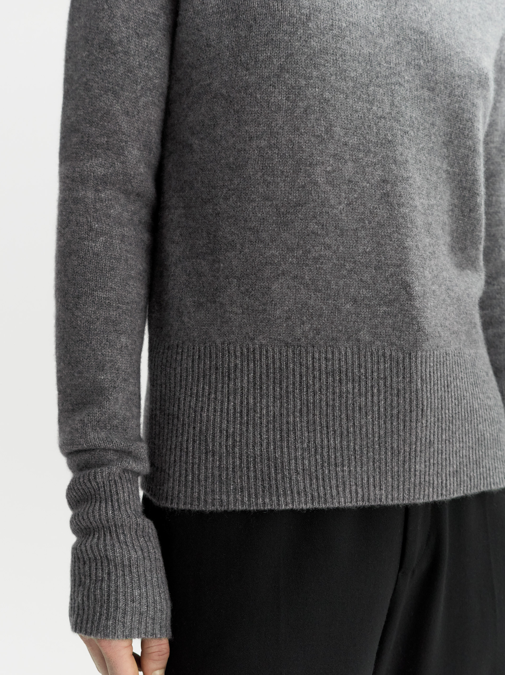 Classic crewneck 4