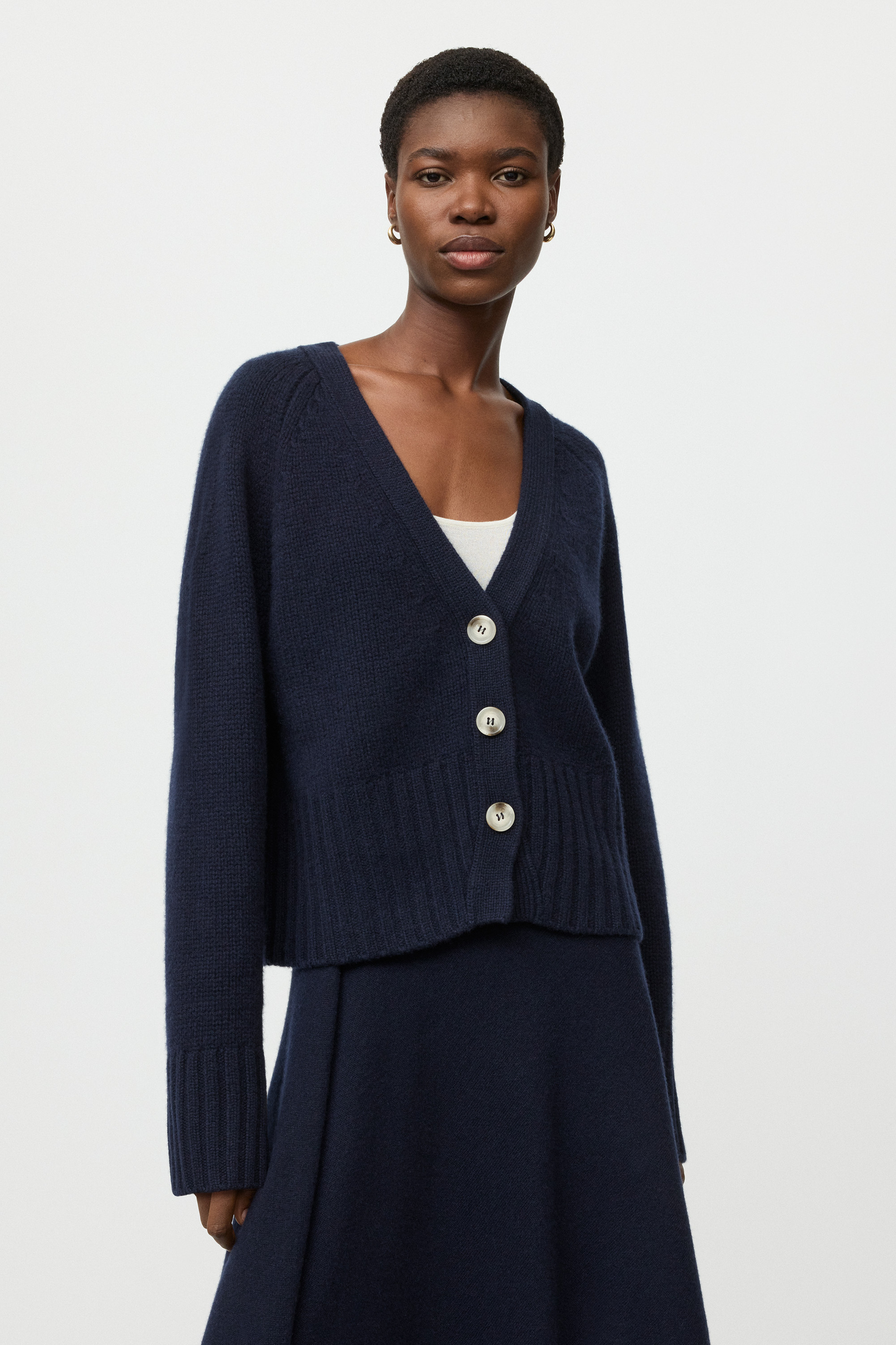 V-neck cardigan 0