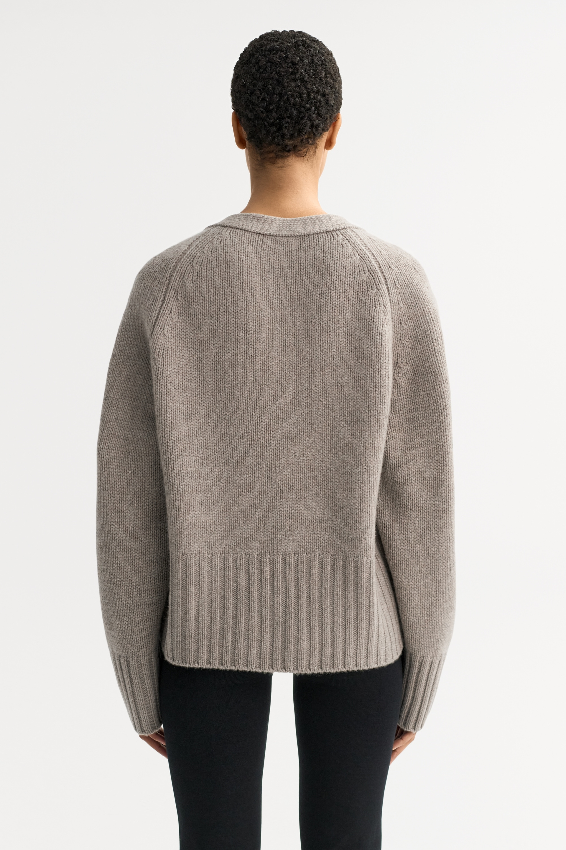 V-neck cardigan 2
