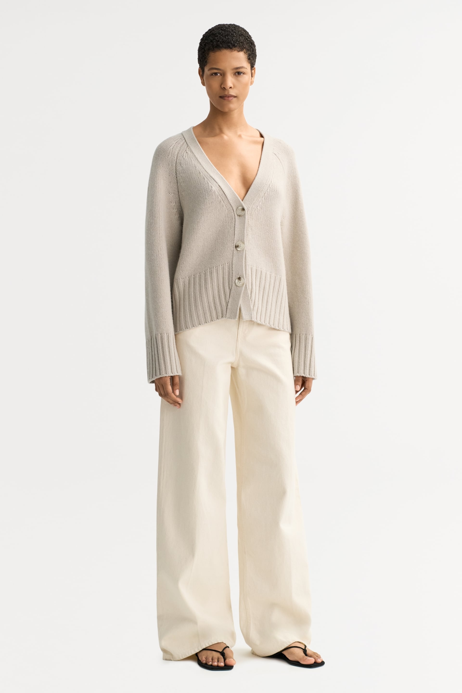 V-neck cardigan 0