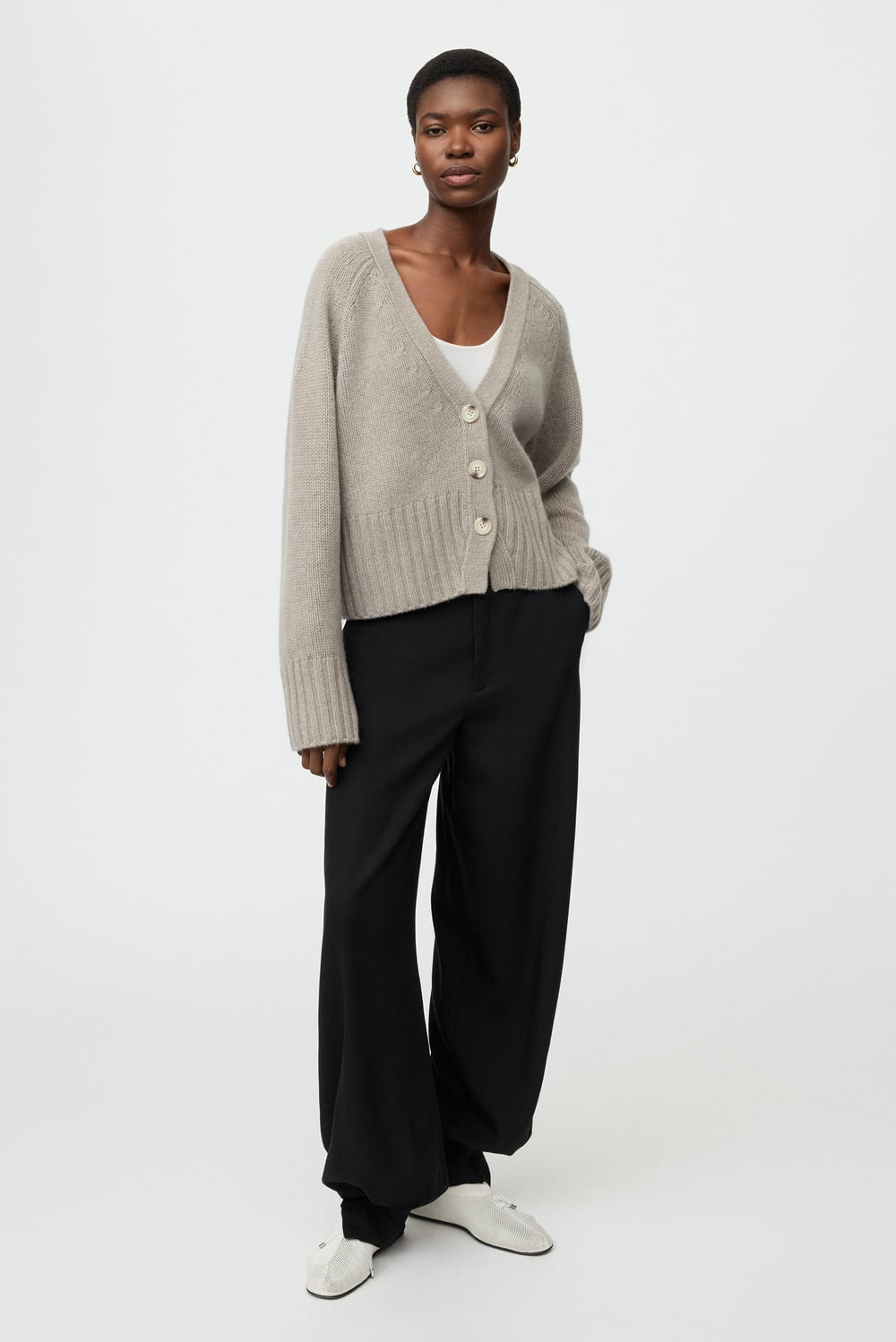 V-neck cardigan - Cardigans - Greige | Soft Goat