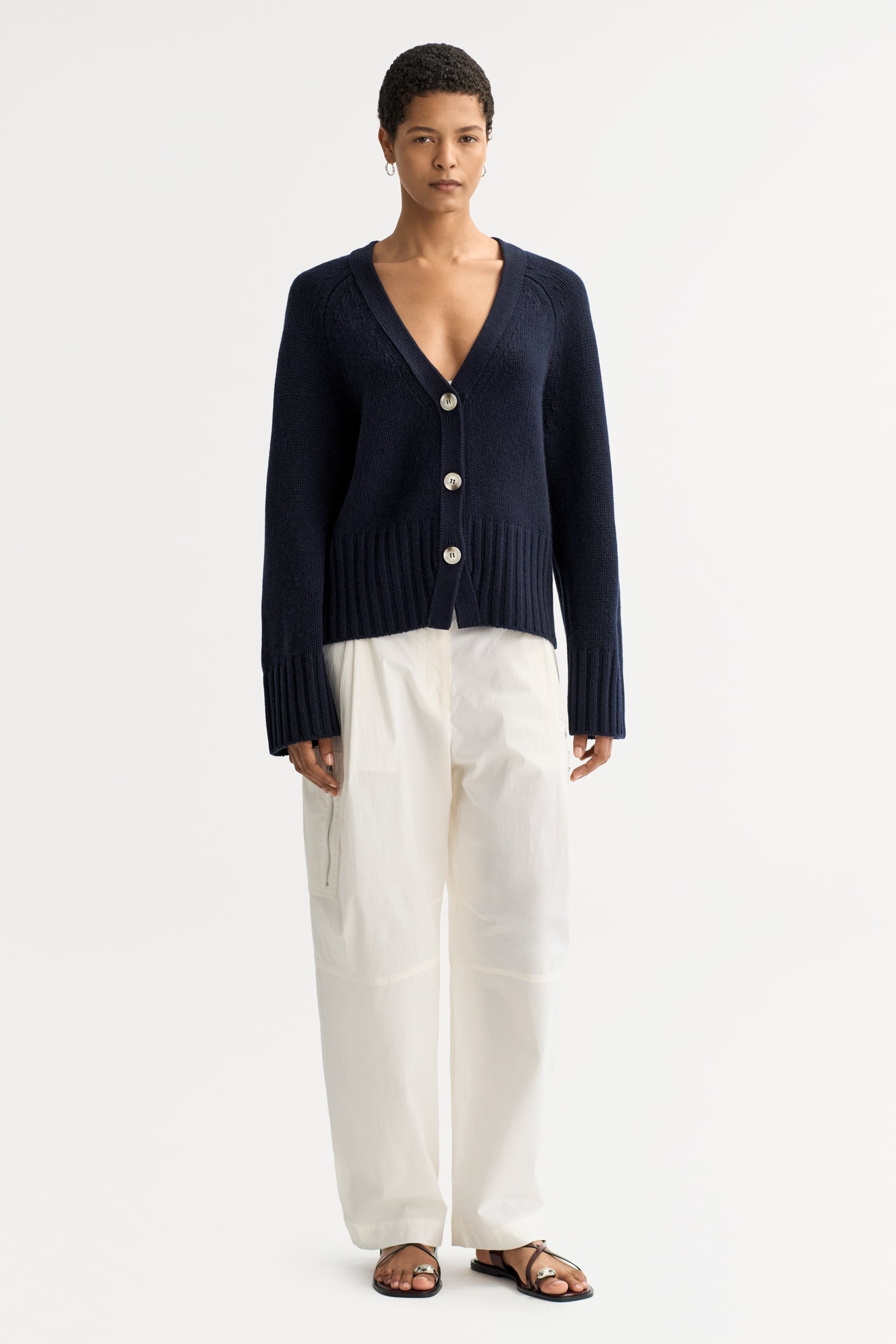 V-neck cardigan Navy 2