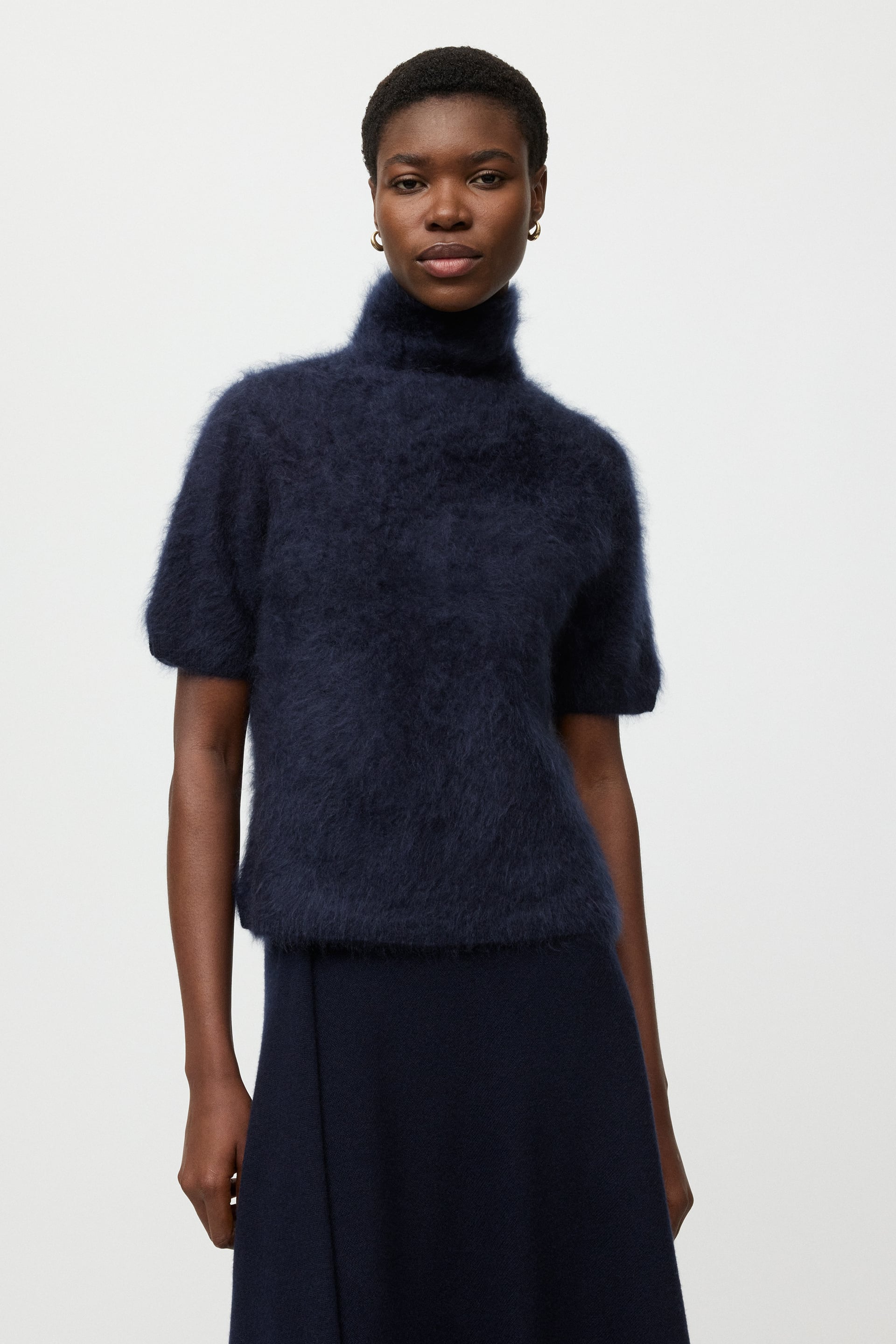 Brushed Short Sleeve Turtleneck 2