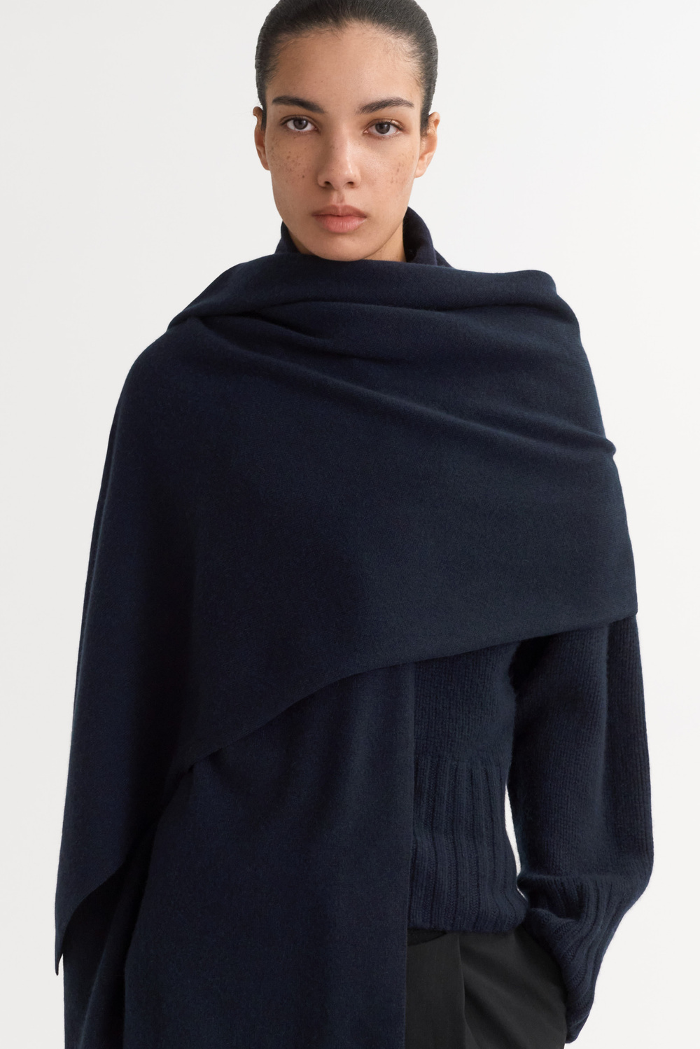 Knitted scarf - Scarves - Navy | Soft Goat