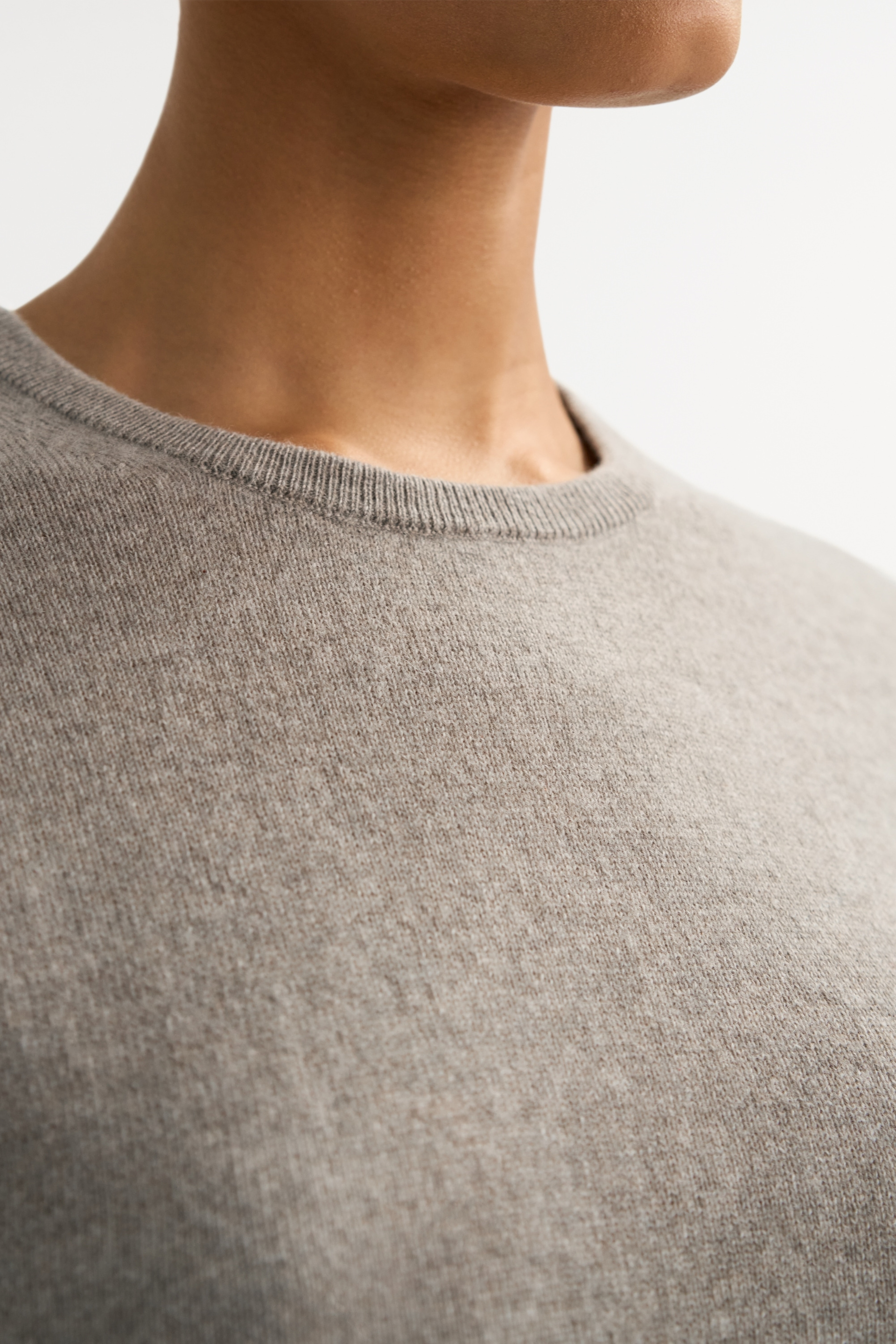Short sleeve crewneck 4
