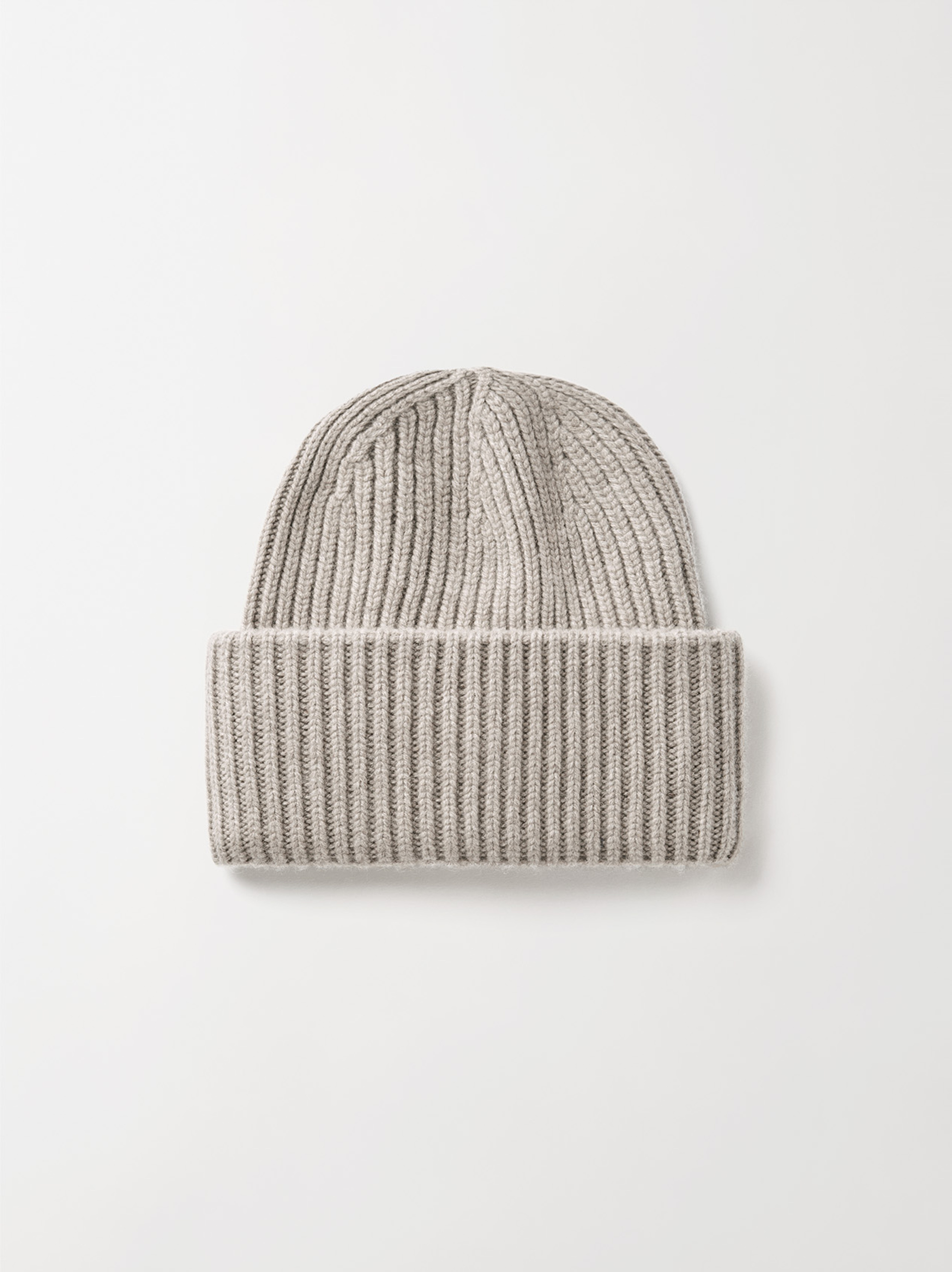 Ribbed beanie 1