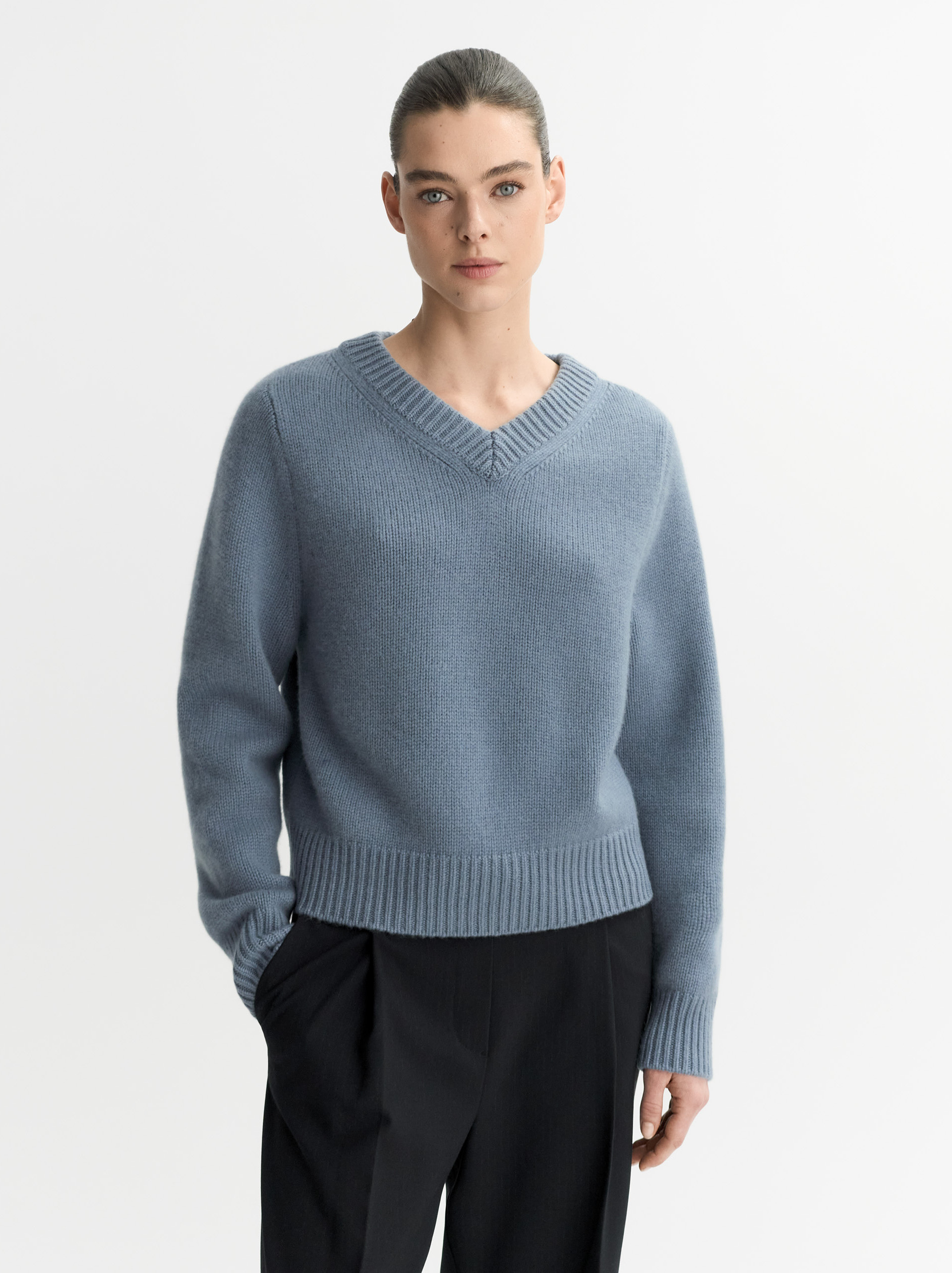Chunky v-neck 2
