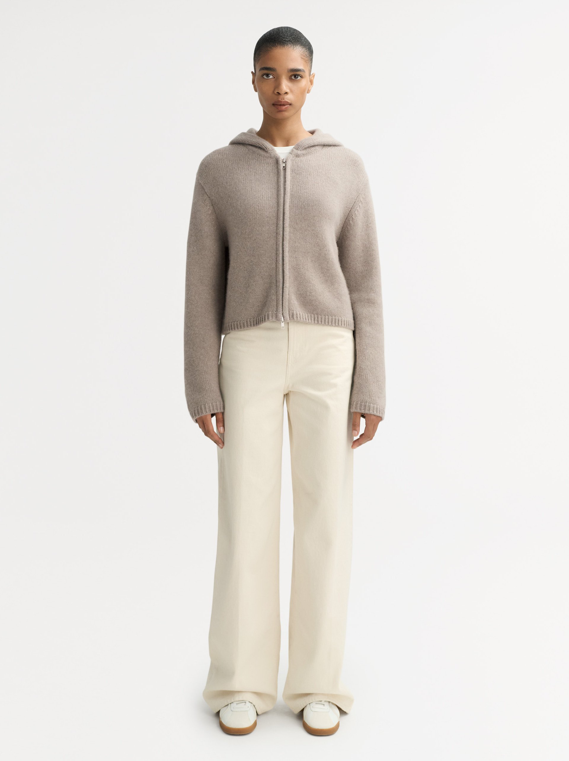 Chunky hoodie Greige 2