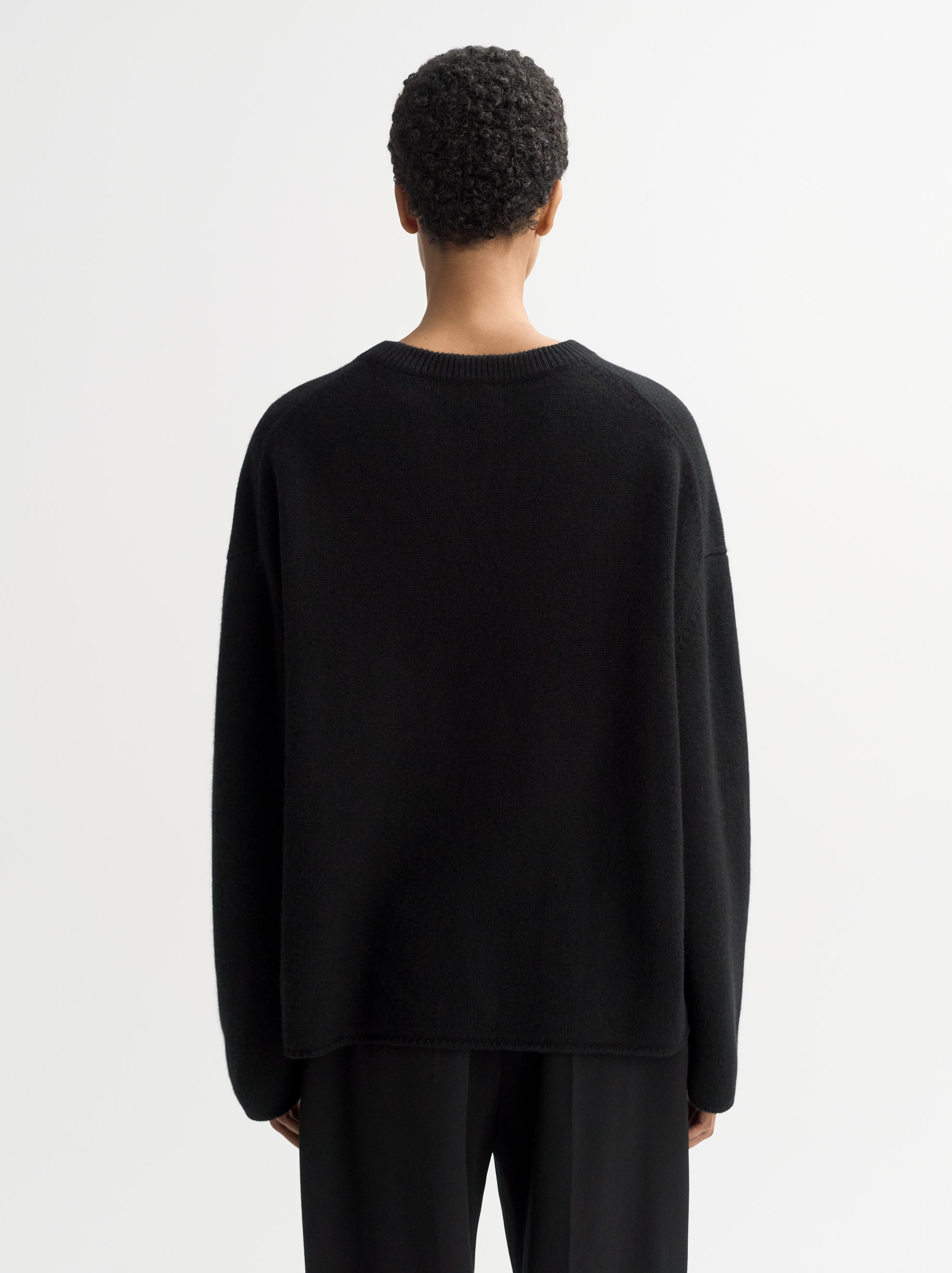 Relaxed fit crewneck 2