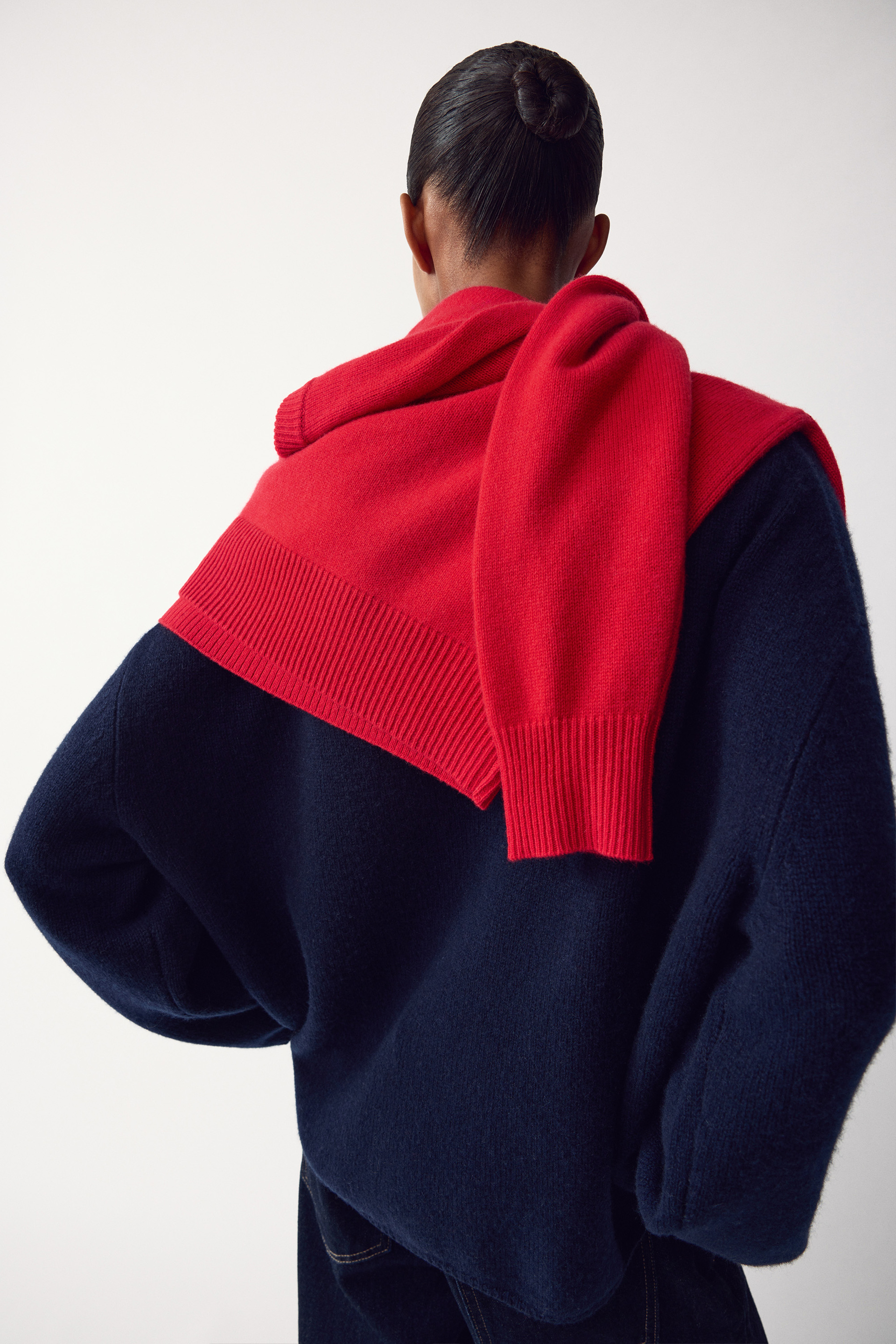 Relaxed fit crewneck 5