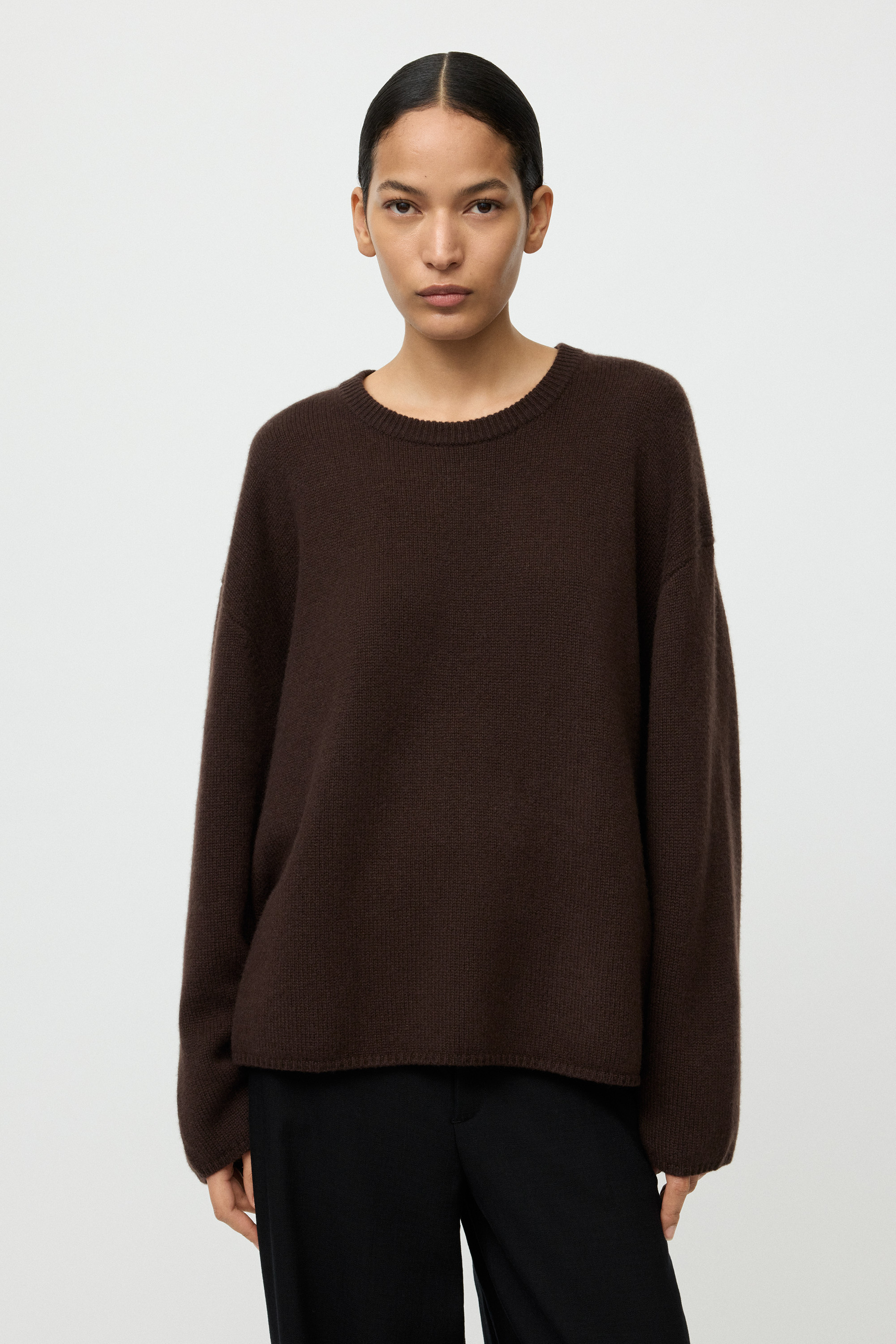 Relaxed fit crewneck 2